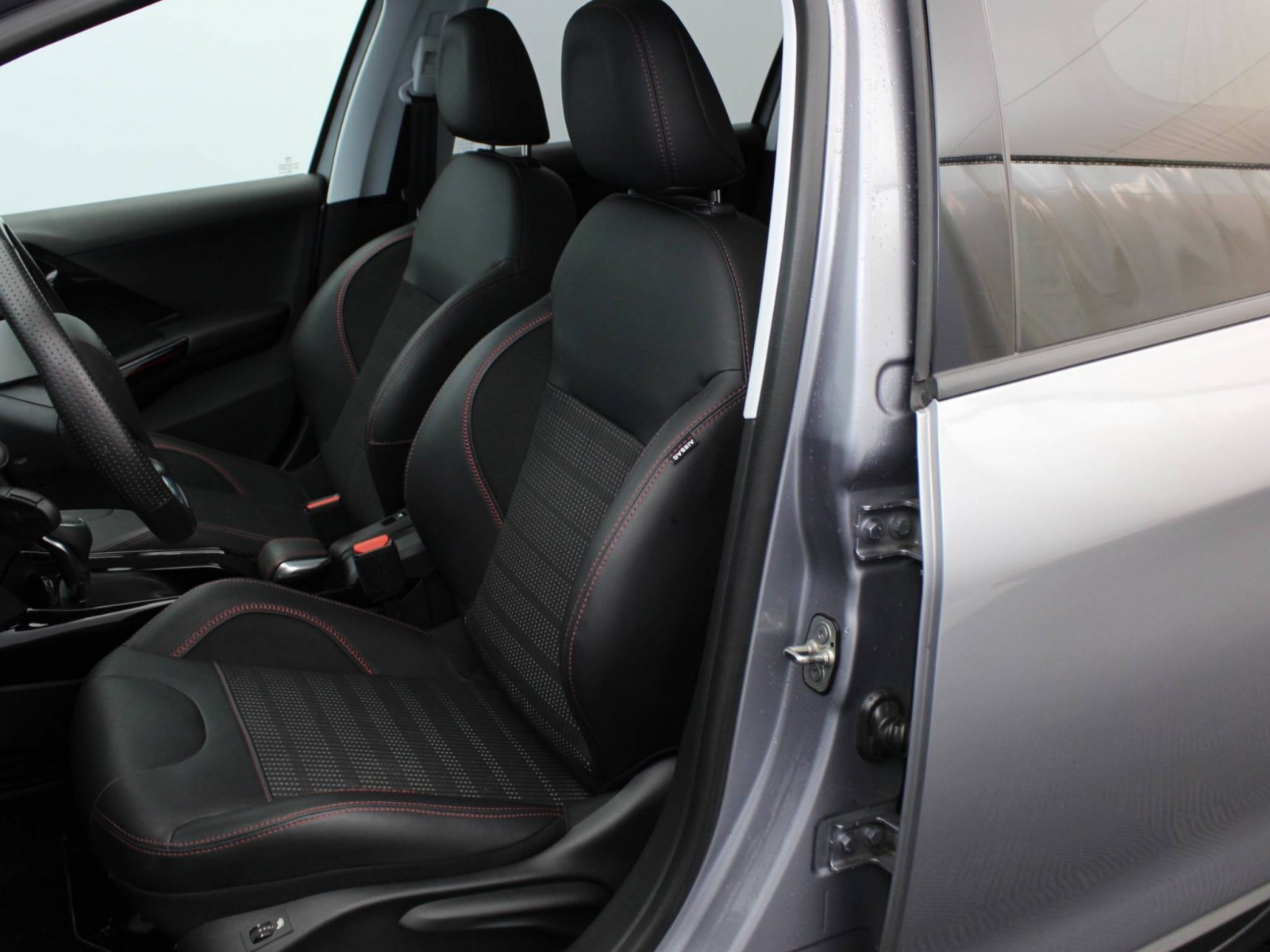 PEUGEOT - 2008 - #182711 - 23