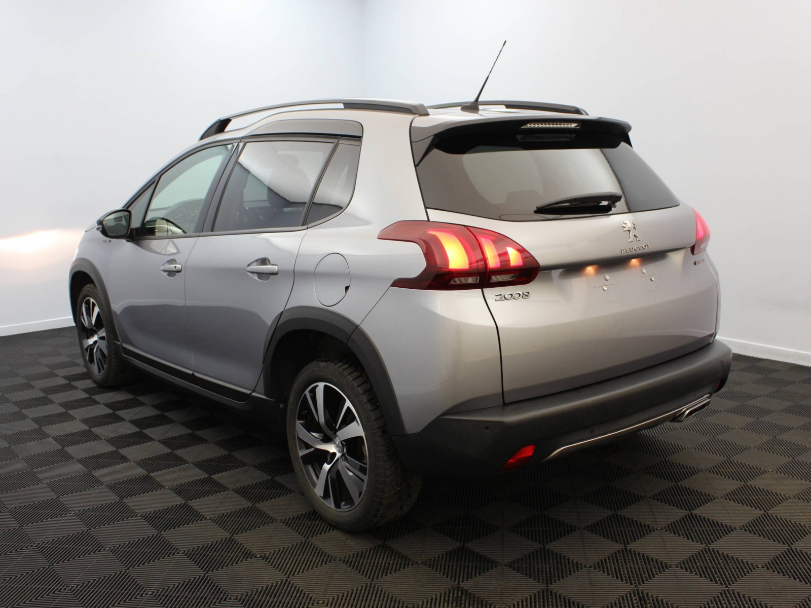 PEUGEOT - 2008 - #182711 - 2