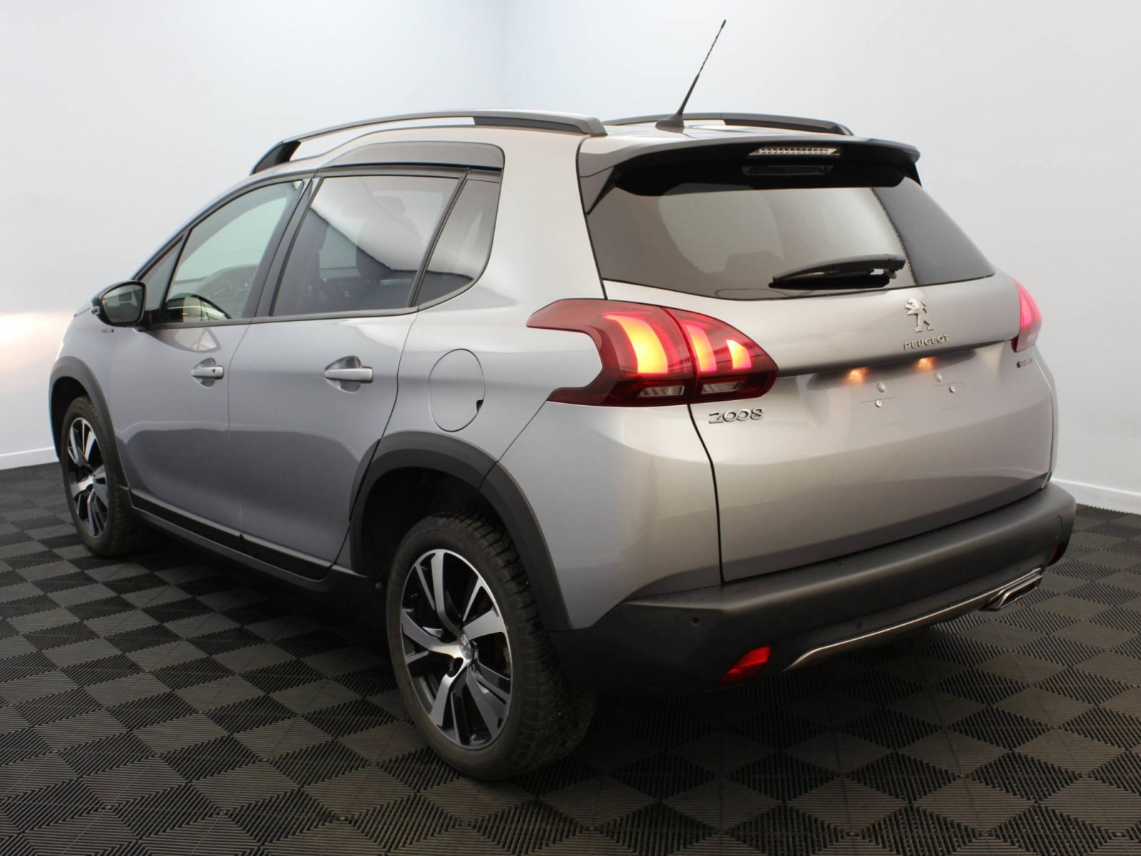 PEUGEOT - 2008 - #182711 - 18