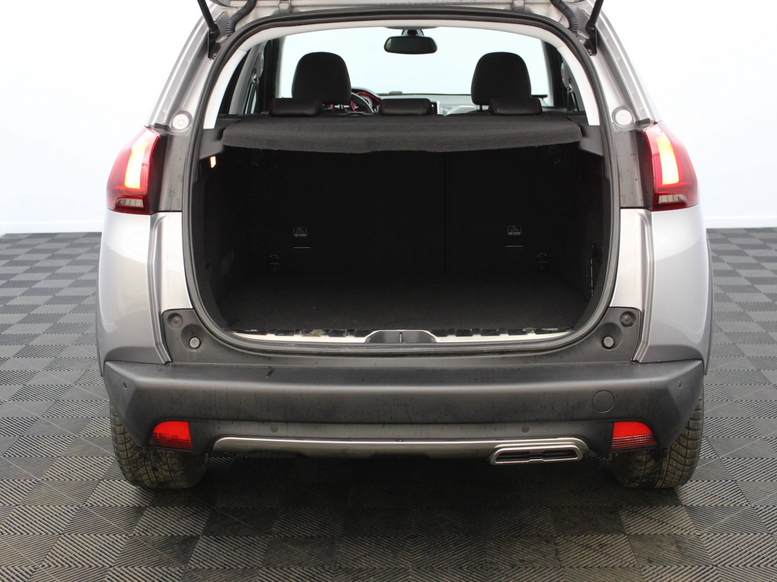 PEUGEOT - 2008 - #182711 - 13