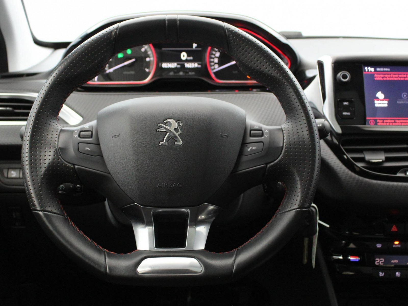 PEUGEOT - 2008 - #182711 - 26