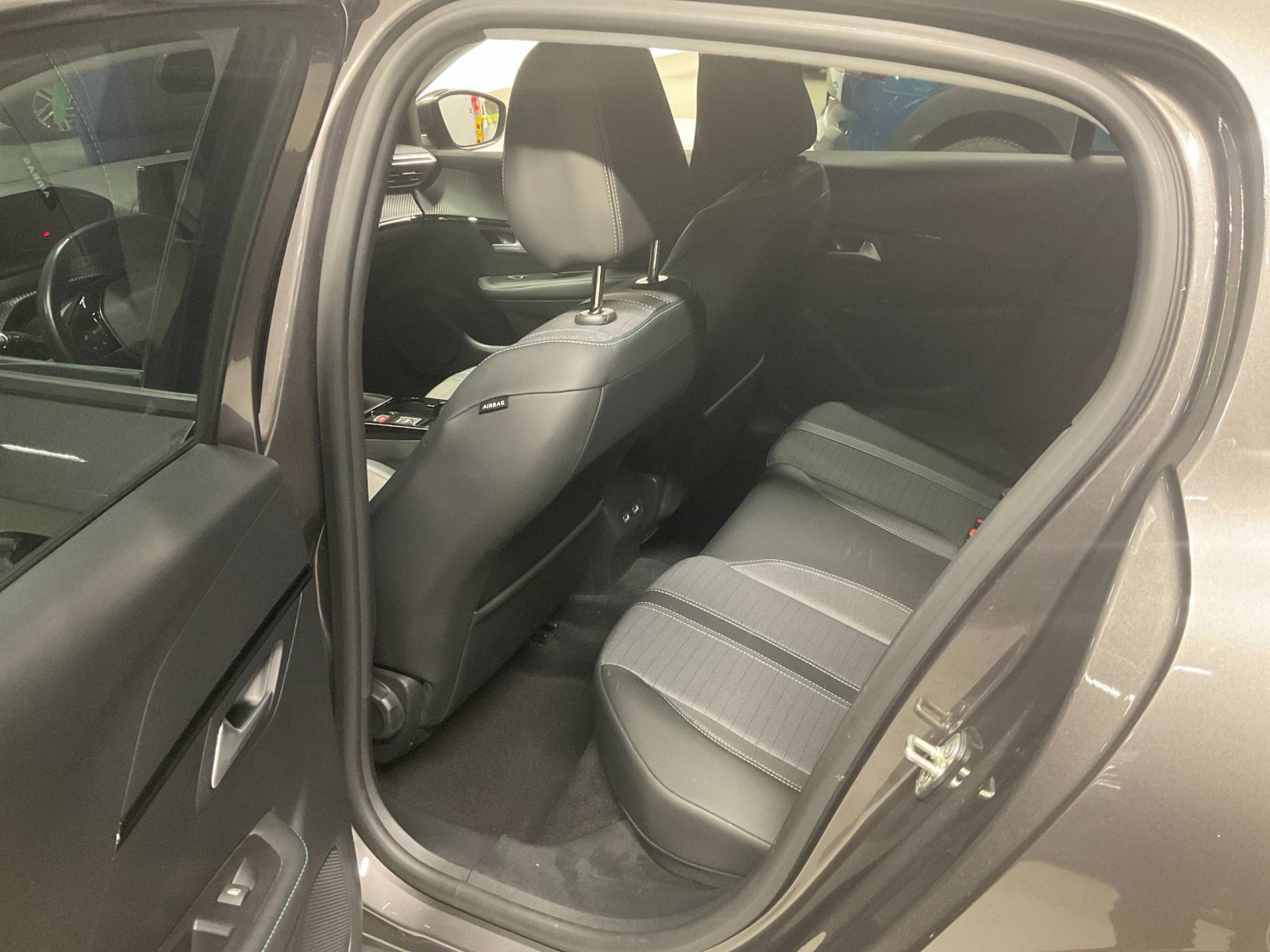 PEUGEOT - 208 - #183003 - 5