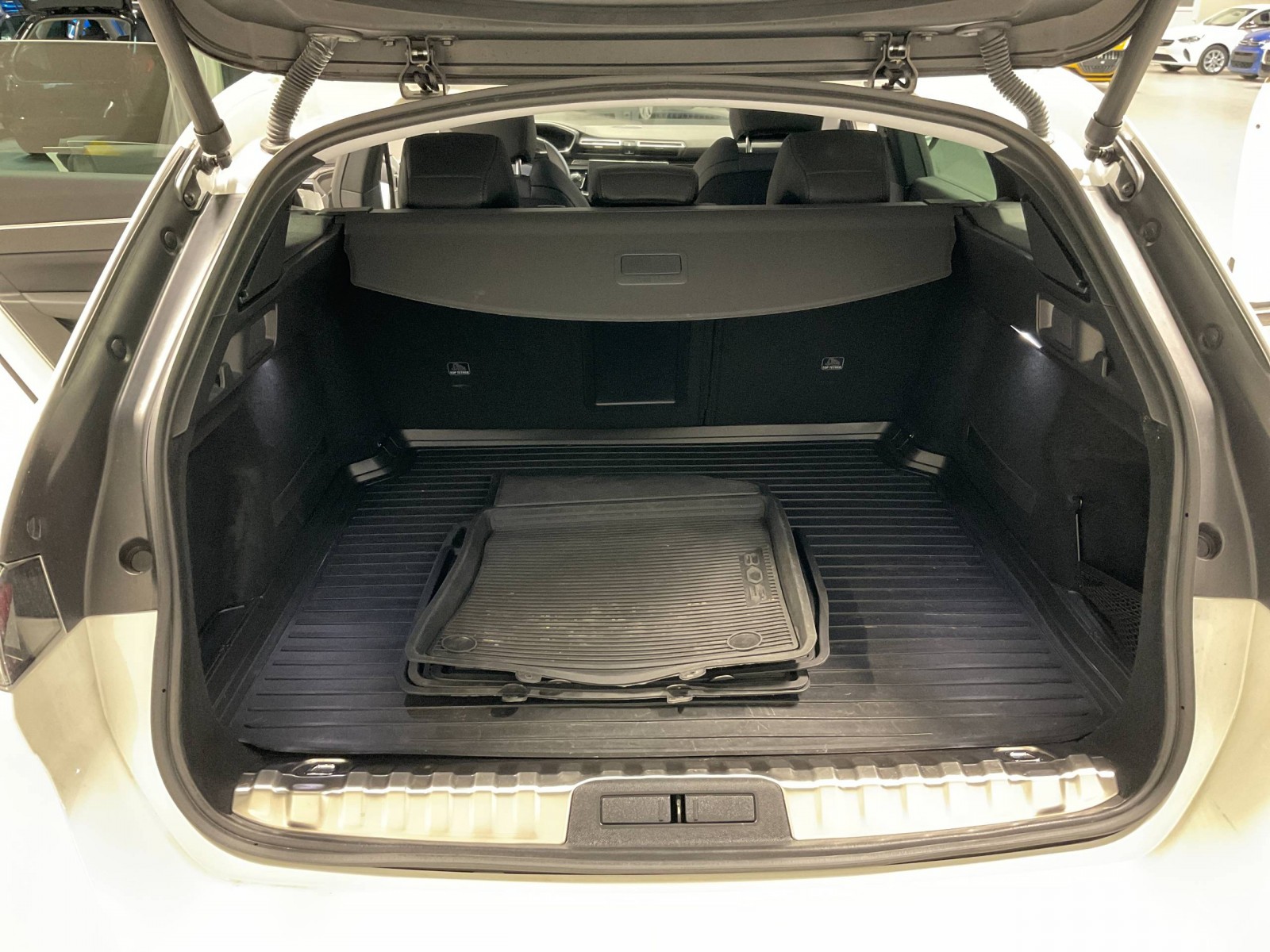 PEUGEOT - 508 SW - #183036 - 13