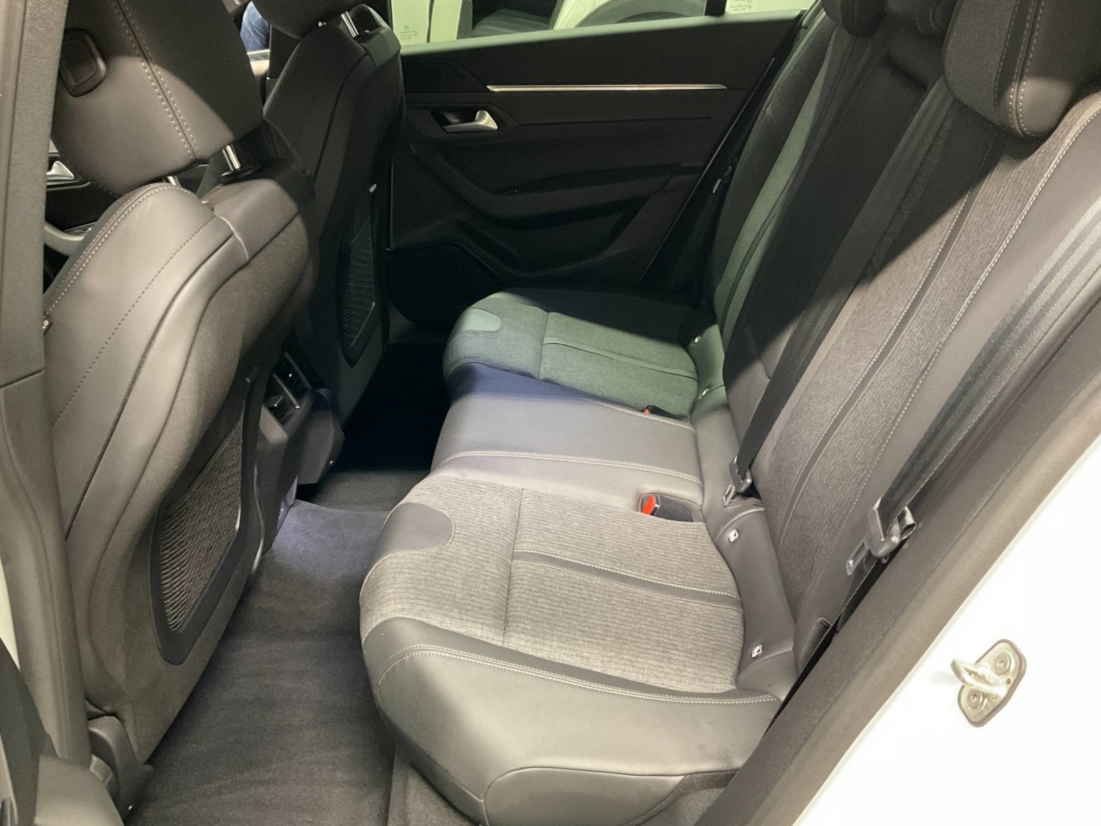 PEUGEOT - 508 SW - #183036 - 35