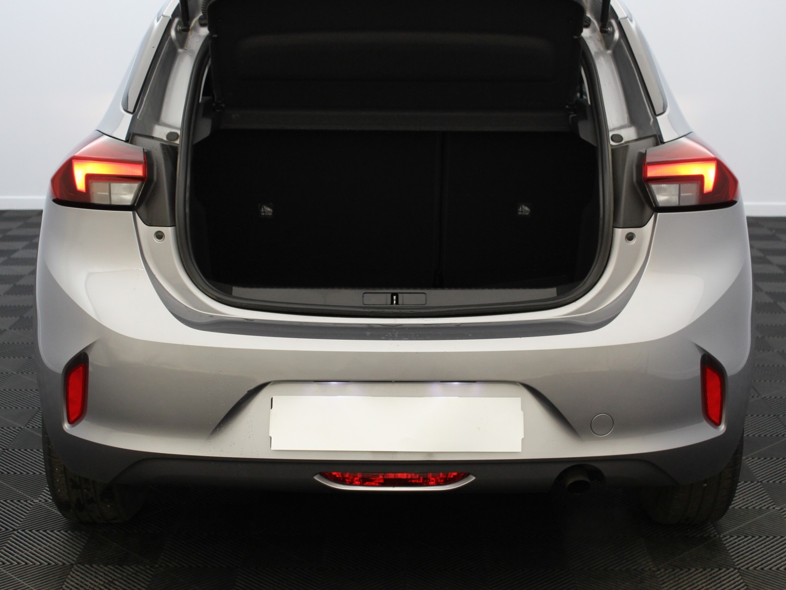OPEL - CORSA - #181503 - 28
