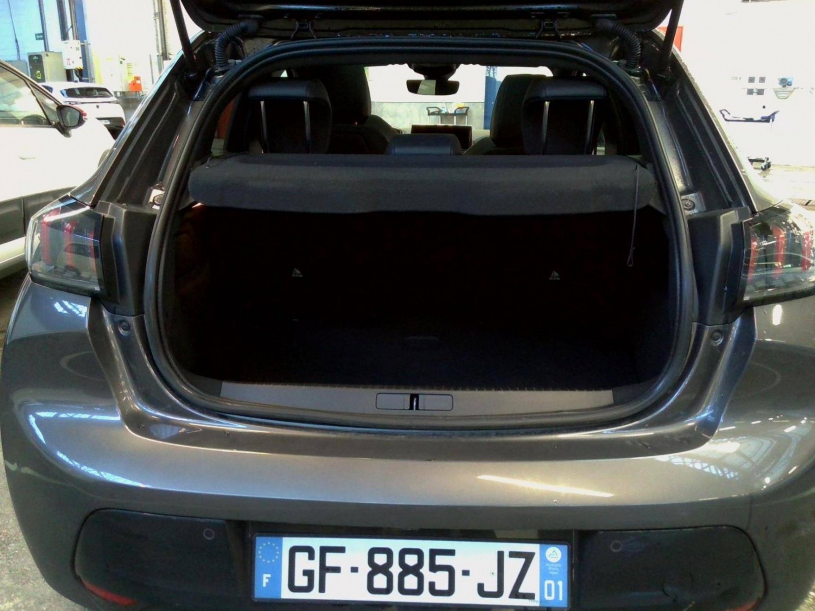 PEUGEOT - 208 - #183087 - 8