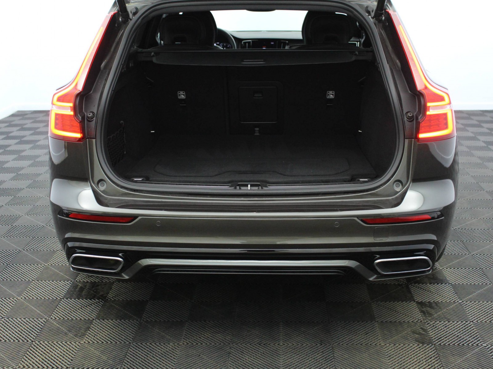 VOLVO - V60 - #171997 - 13