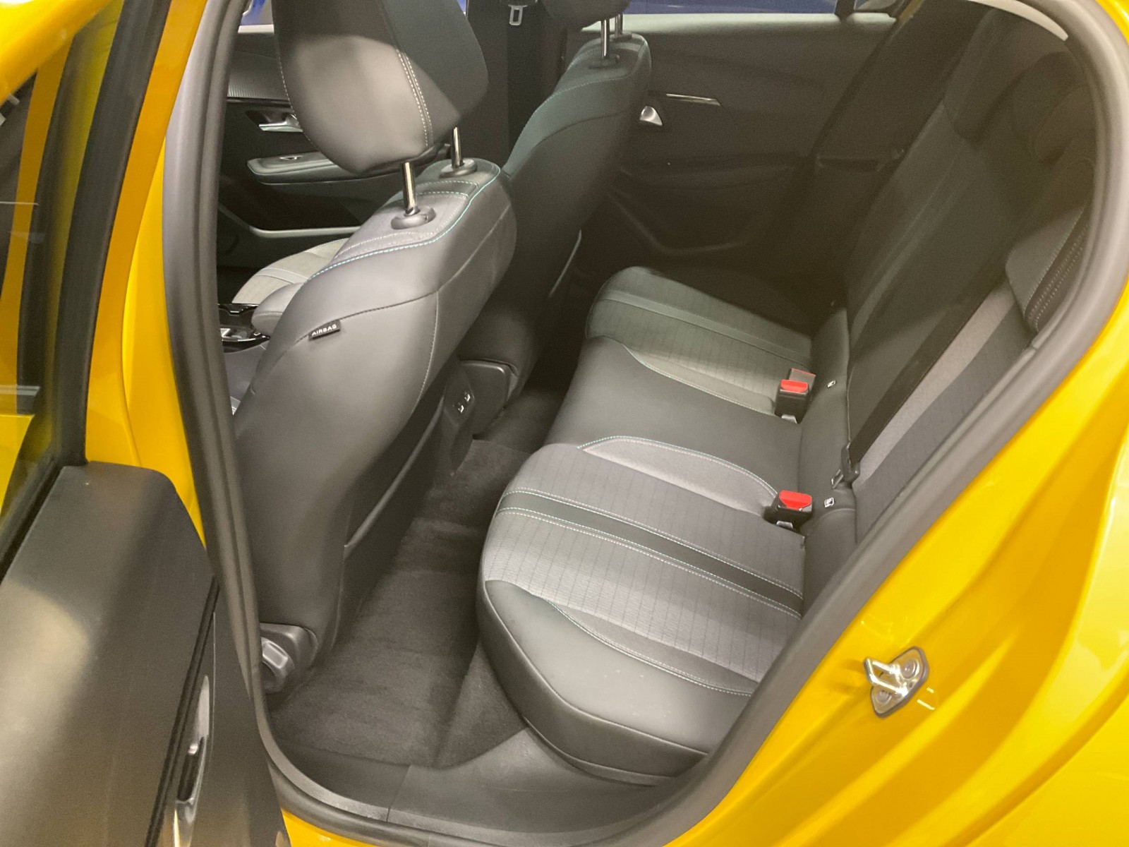 PEUGEOT - 208 - #183149 - 13
