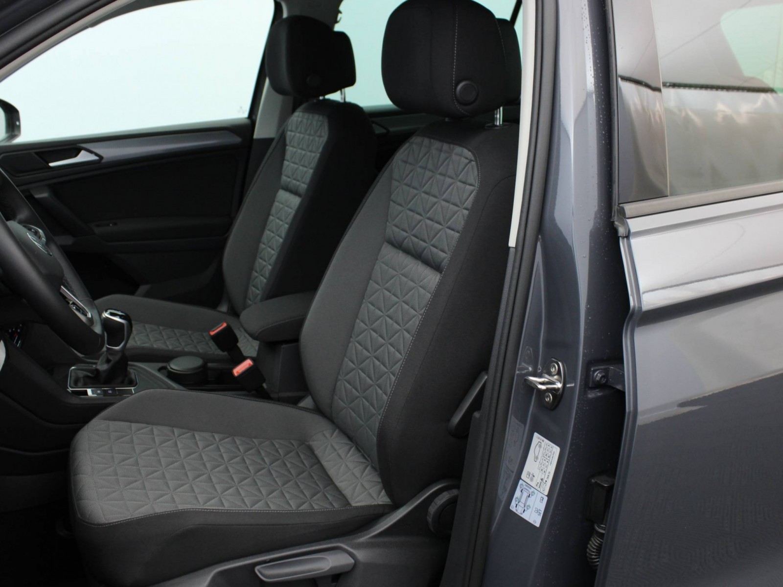 VOLKSWAGEN - TIGUAN - #168921 - 7