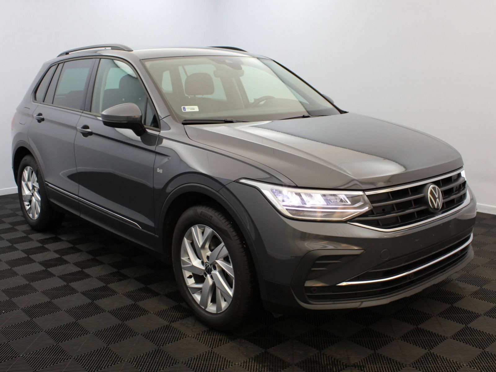 VOLKSWAGEN - TIGUAN - #168930 - 1
