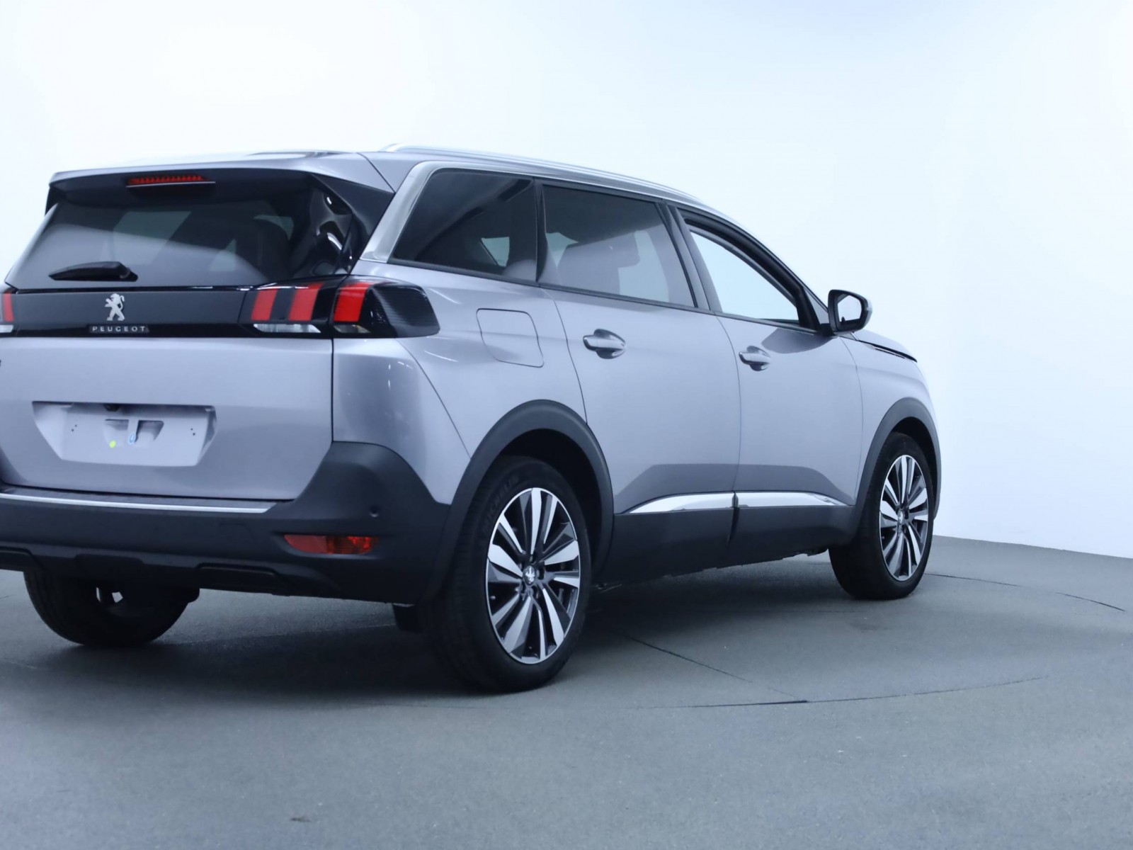 PEUGEOT - 5008 - #183200 - 6