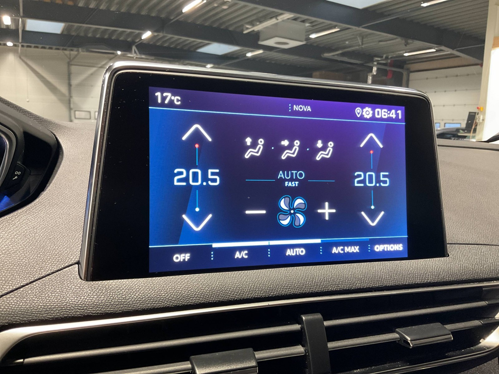 PEUGEOT - 5008 - #183200 - 15