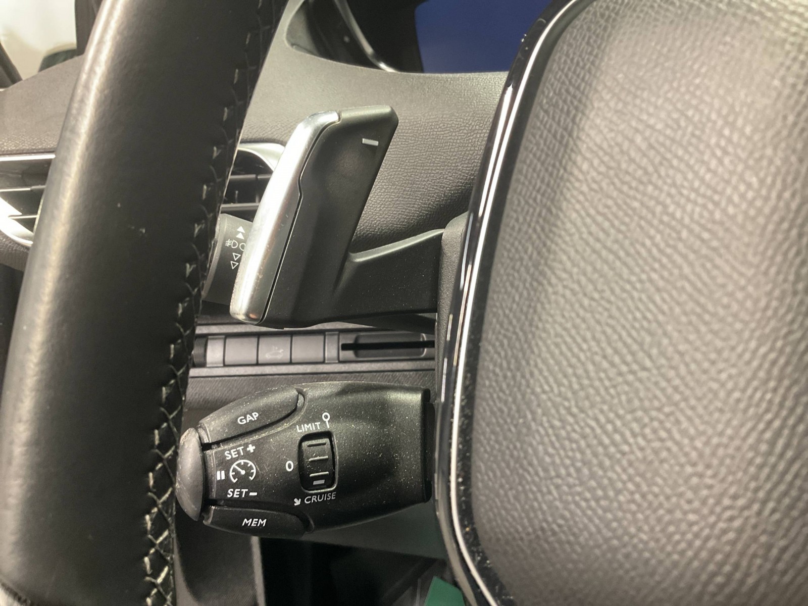 PEUGEOT - 5008 - #183201 - 19