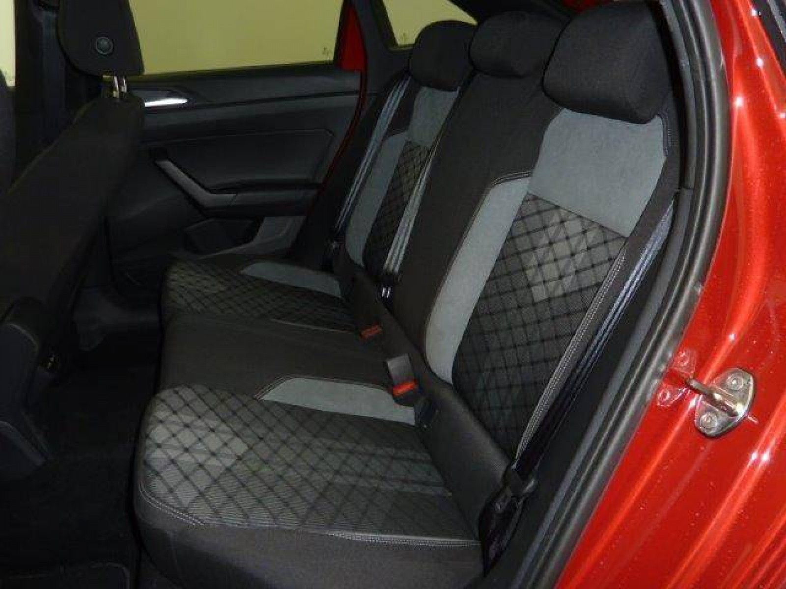 VOLKSWAGEN - TAIGO - #182633 - 8