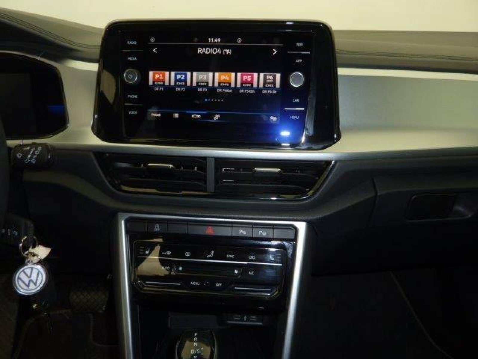 VOLKSWAGEN - T-ROC - #182538 - 11