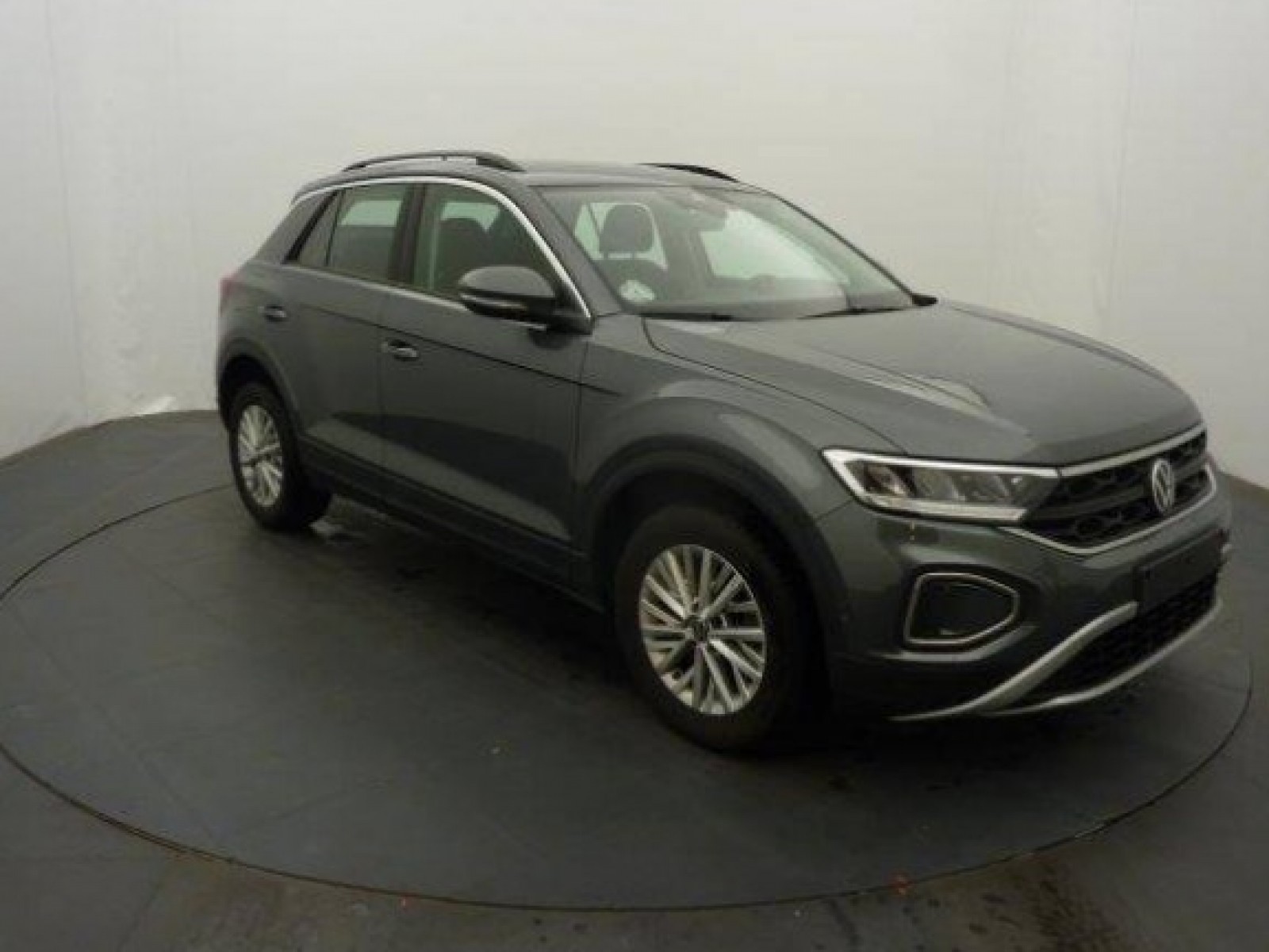 VOLKSWAGEN - T-ROC - #182538 - 16