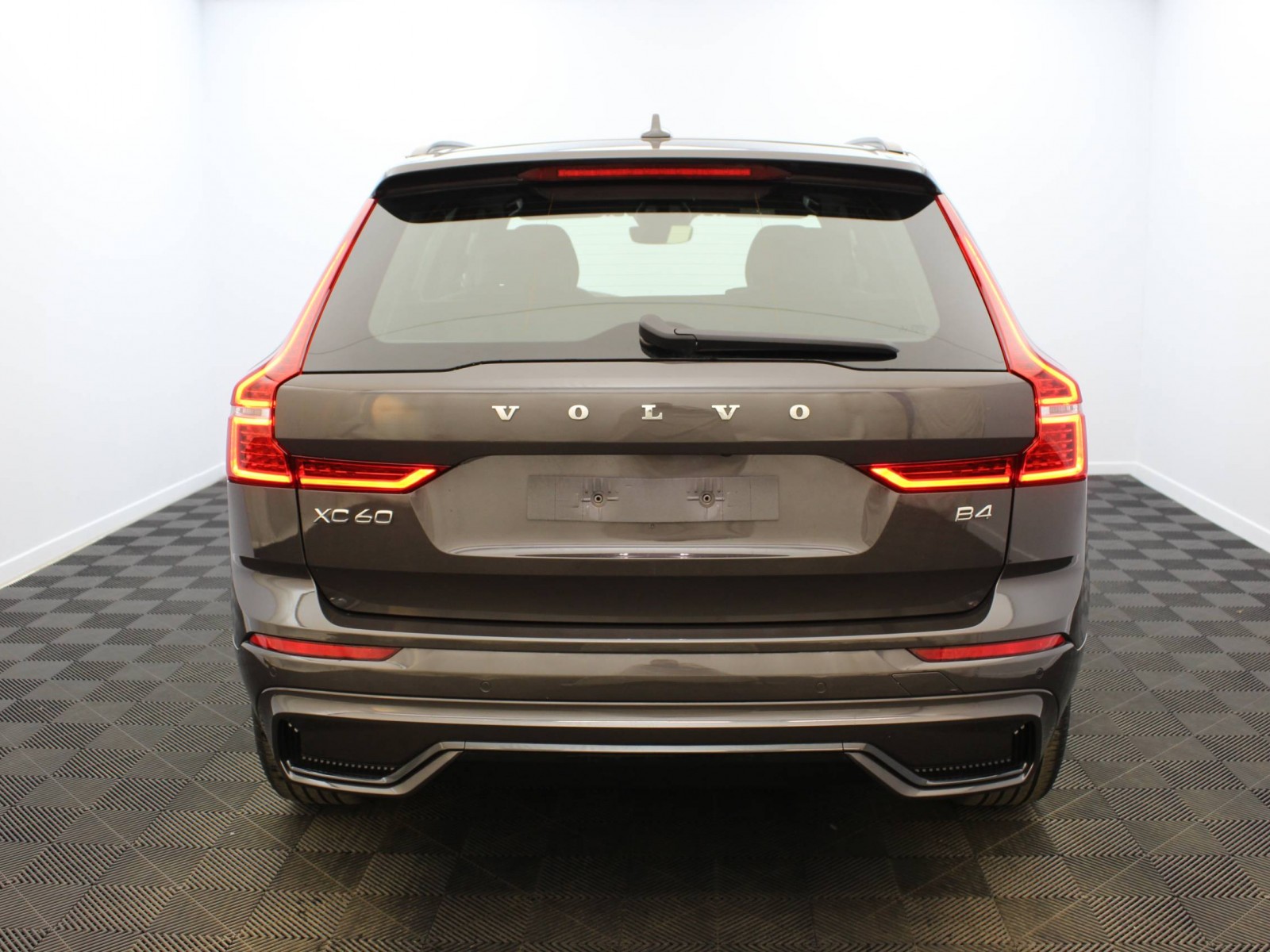VOLVO - XC60 - #181438 - 5