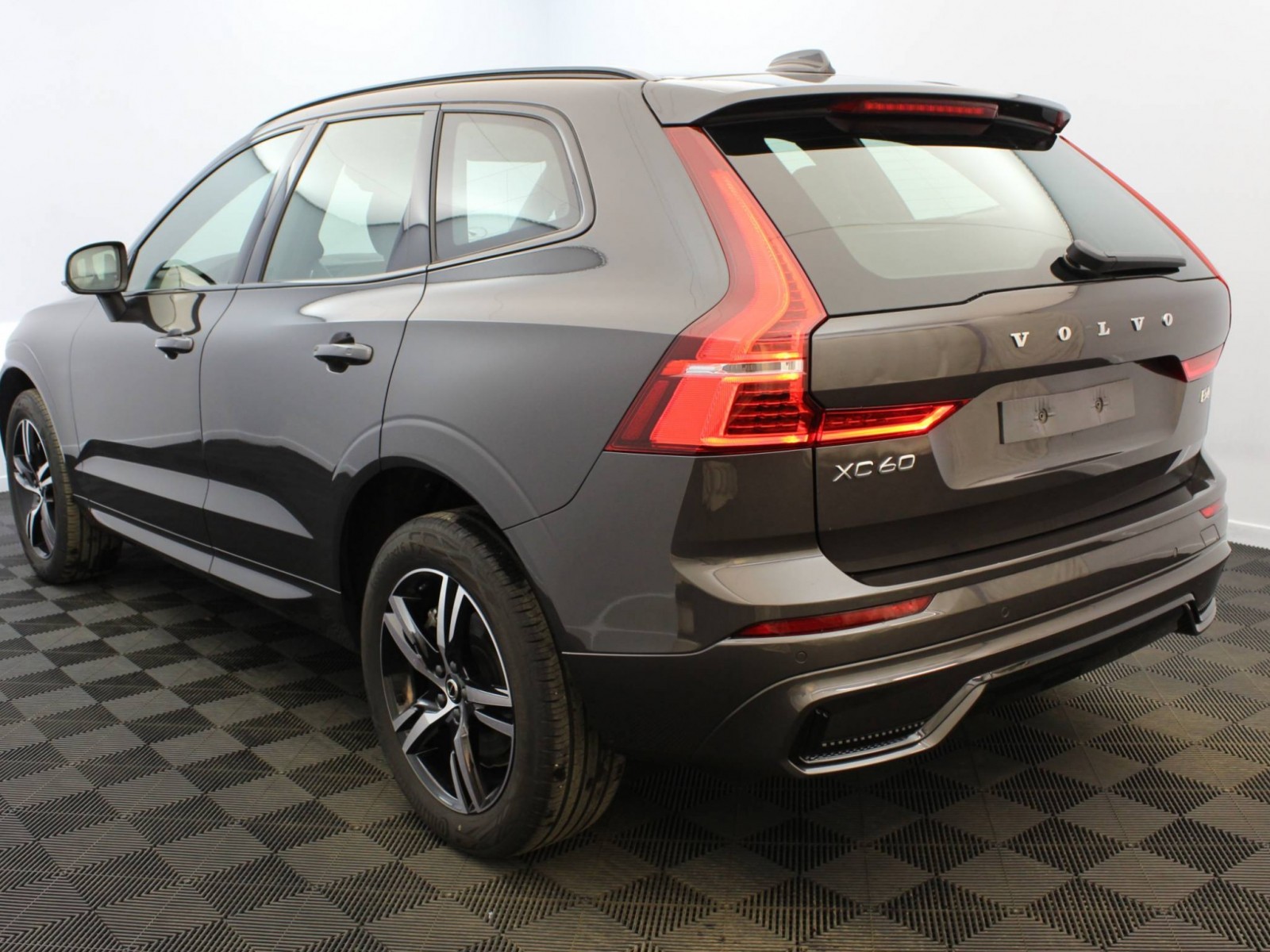 VOLVO - XC60 - #181438 - 17