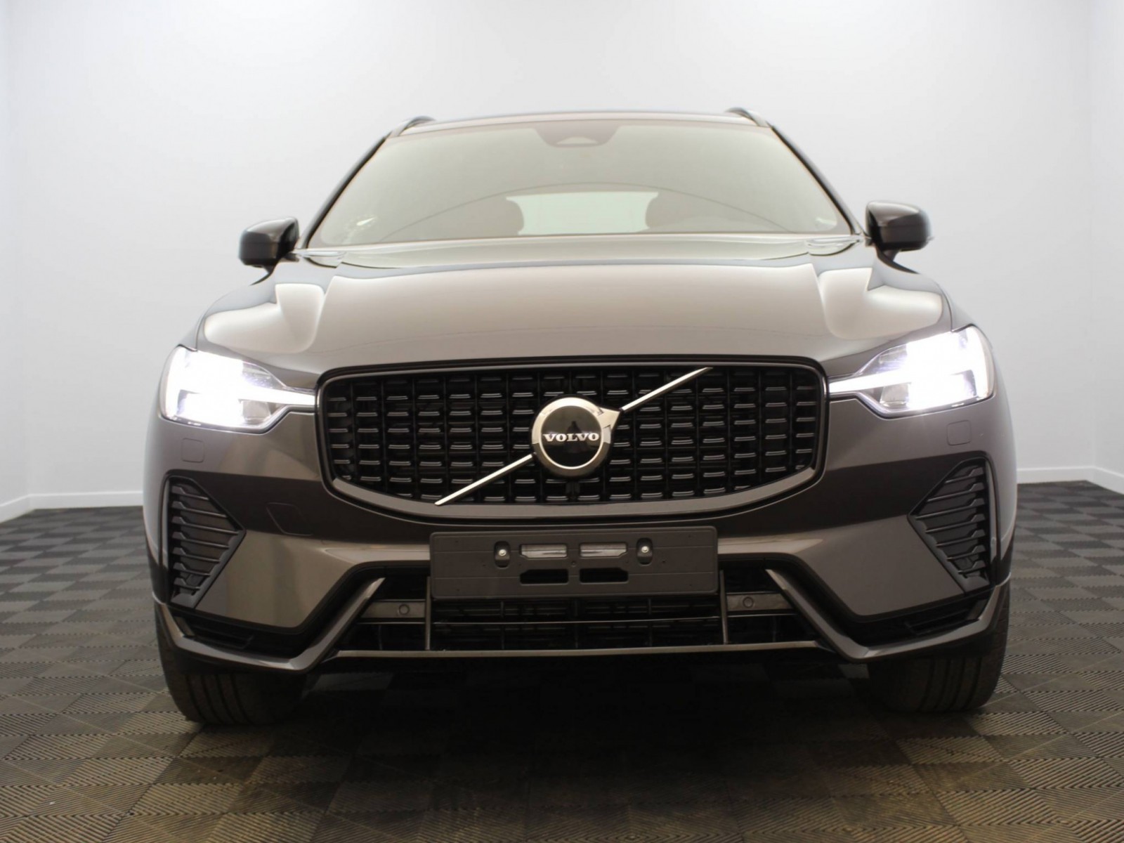 VOLVO - XC60 - #181438 - 19