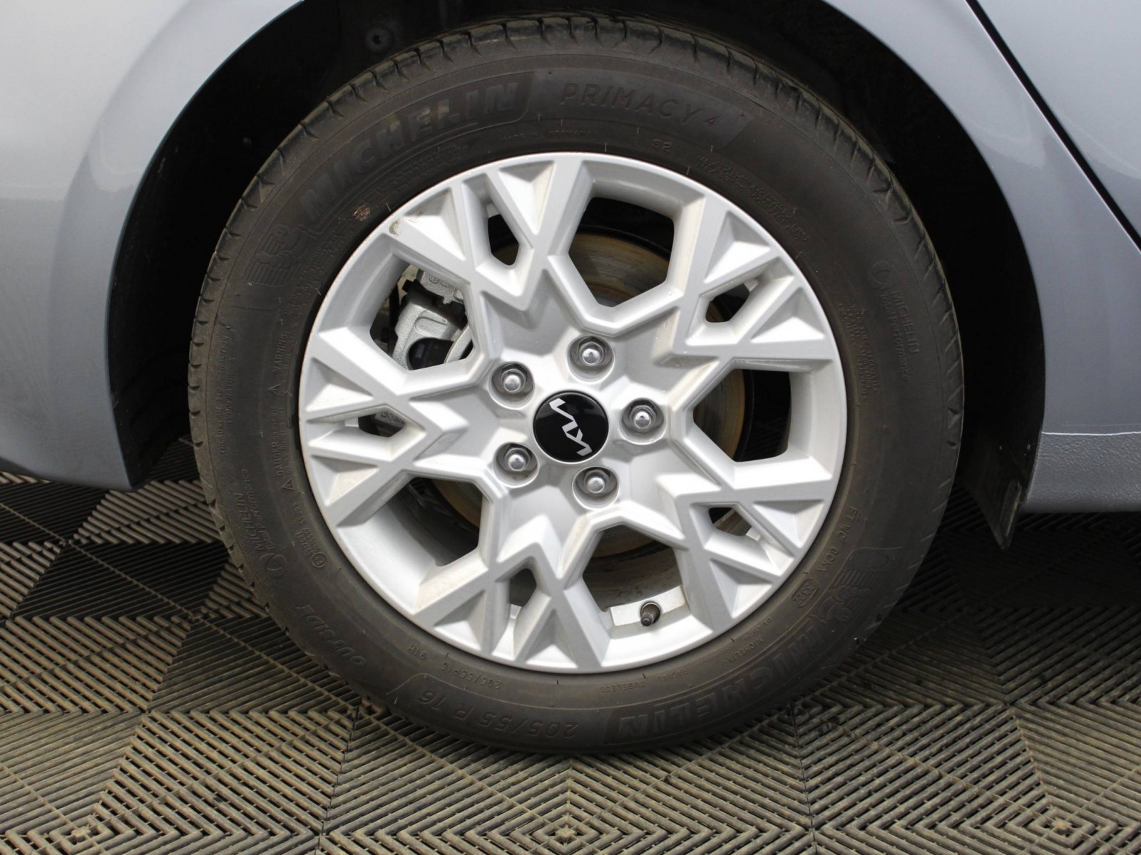 KIA - CEED SW - #181716 - 6