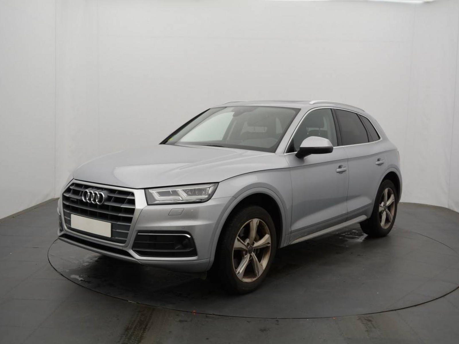 AUDI - Q5 - #182498 - 0