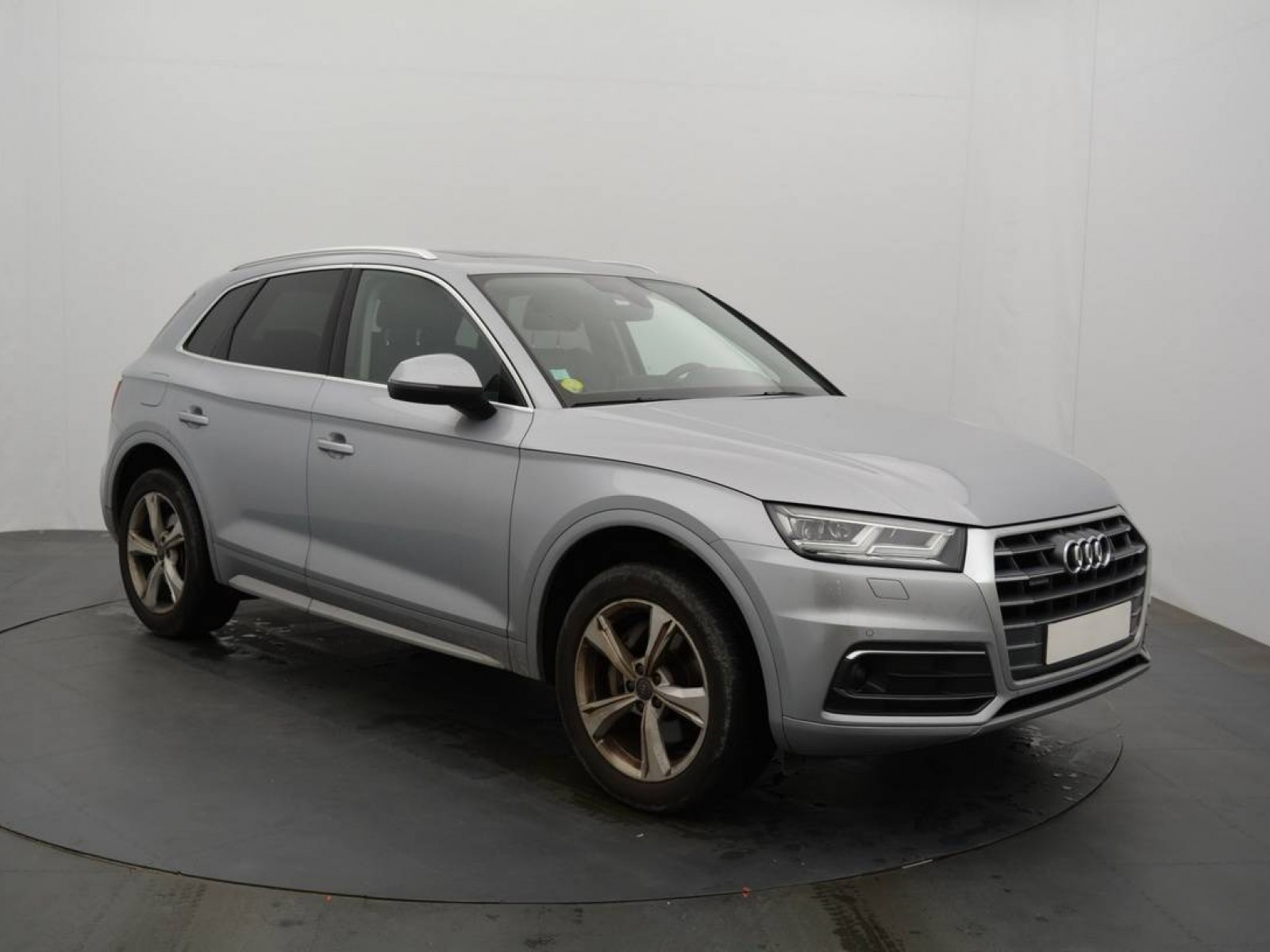 AUDI - Q5 - #182498 - 1