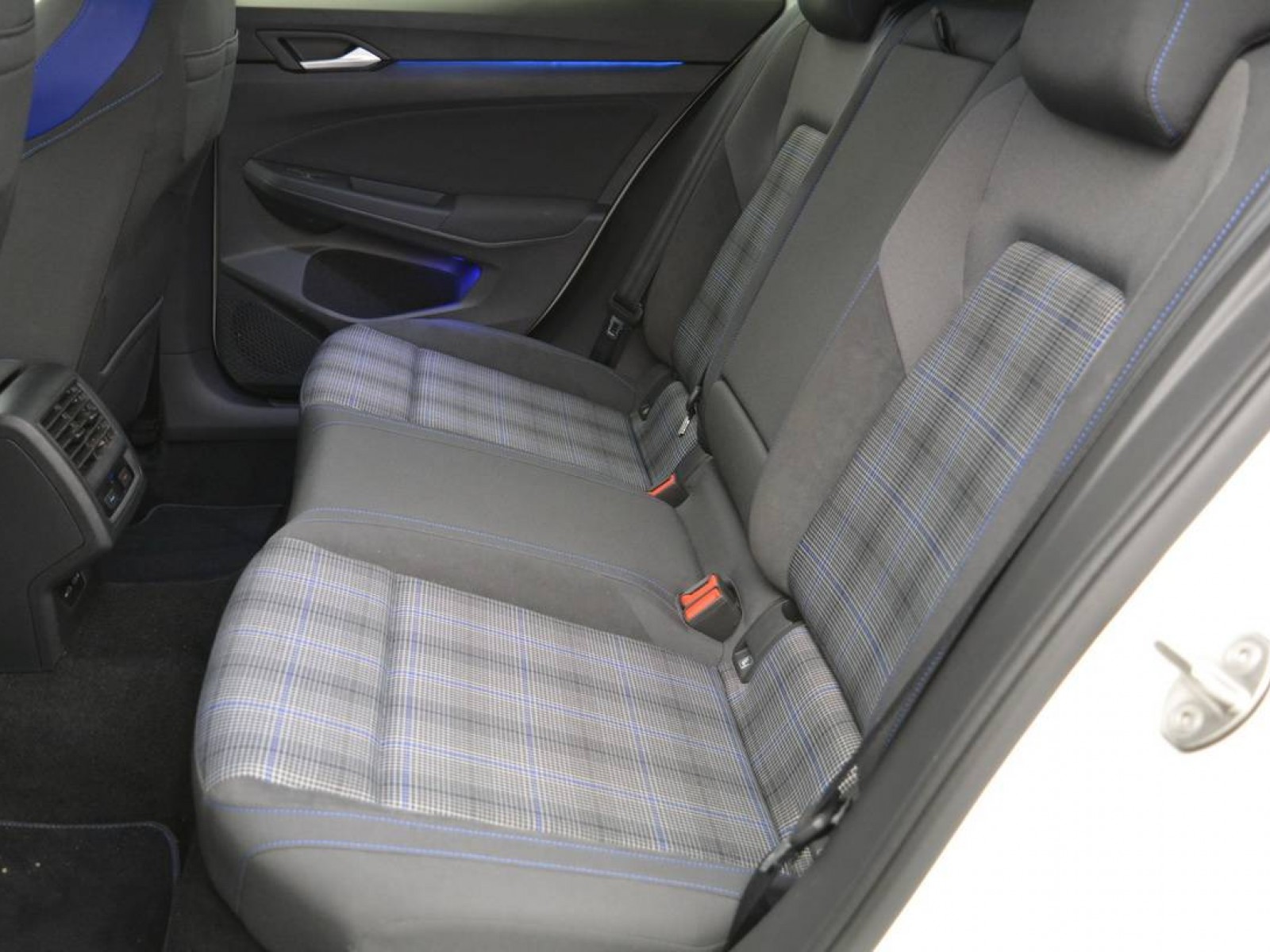 VOLKSWAGEN - GOLF - #182698 - 8