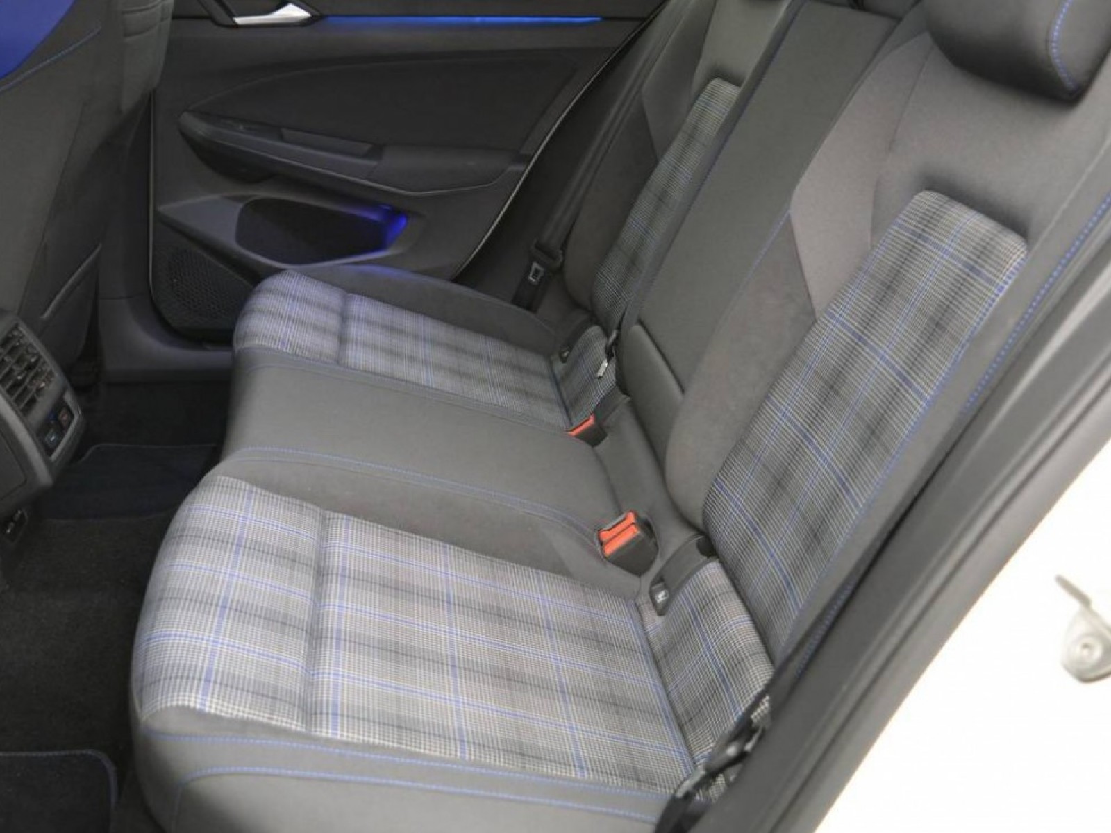 VOLKSWAGEN - GOLF - #182698 - 23