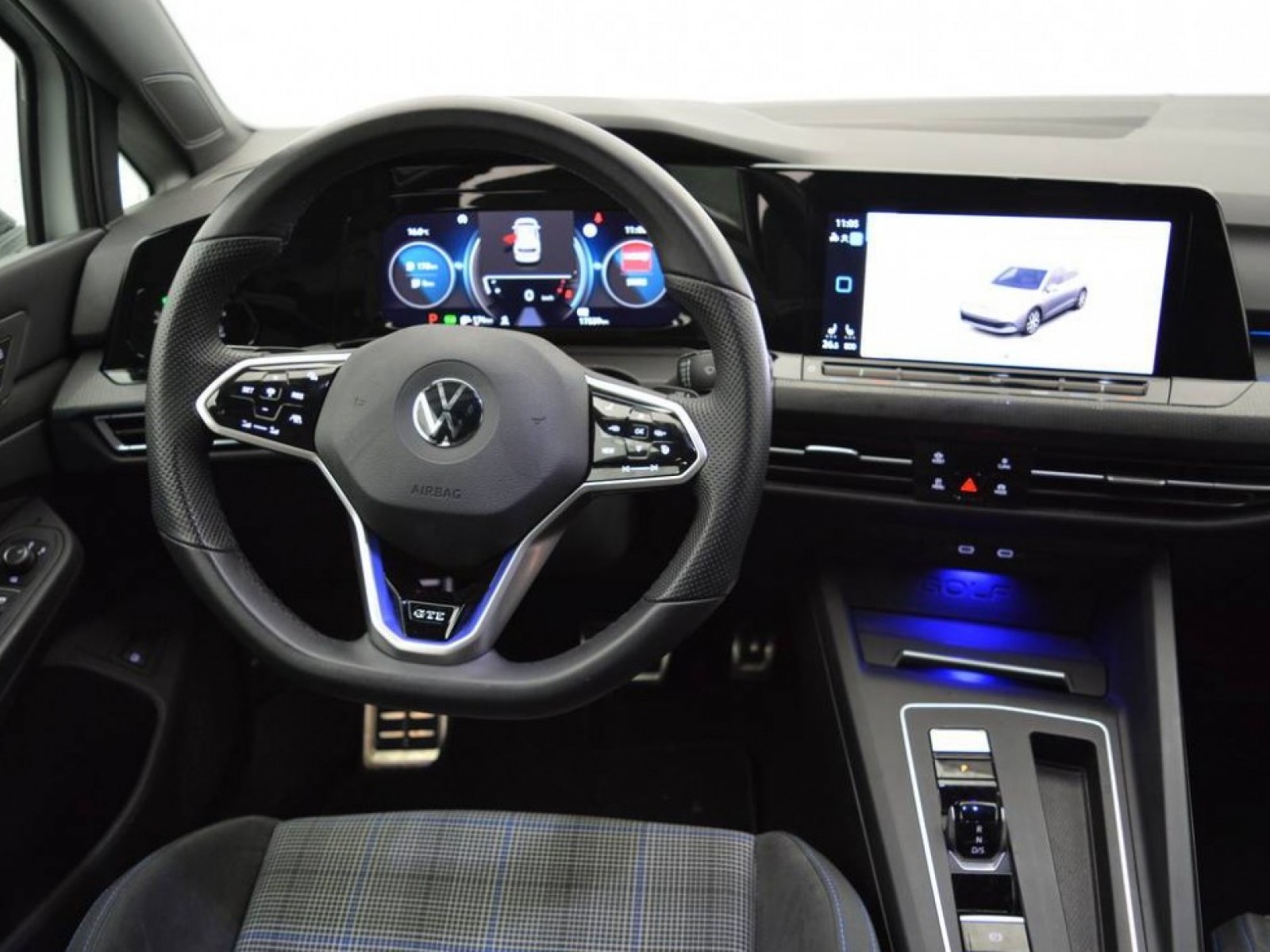 VOLKSWAGEN - GOLF - #182698 - 24