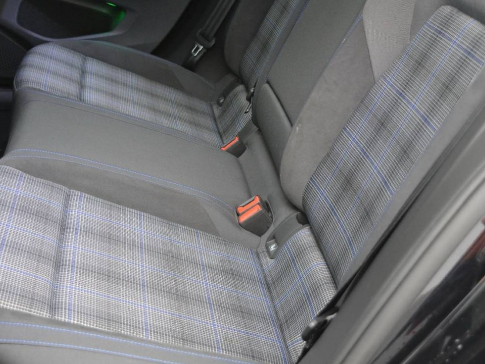 VOLKSWAGEN - GOLF - #182696 - 23