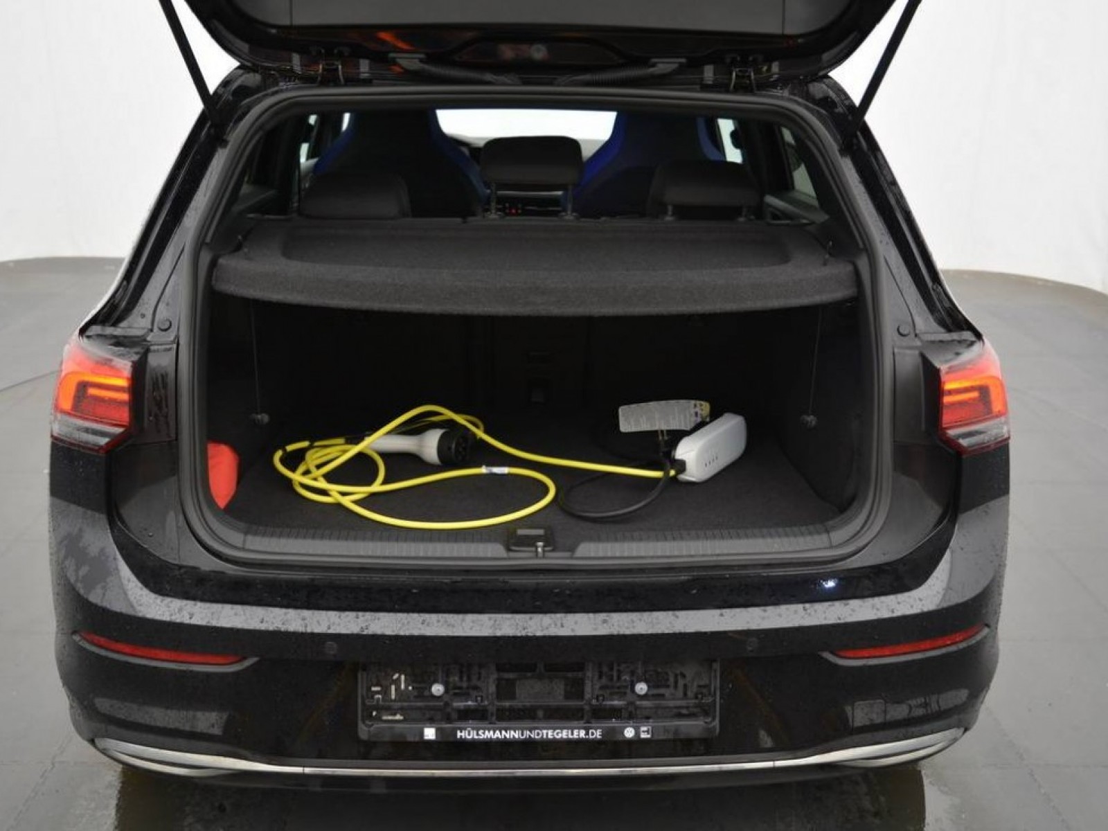 VOLKSWAGEN - GOLF - #182696 - 28