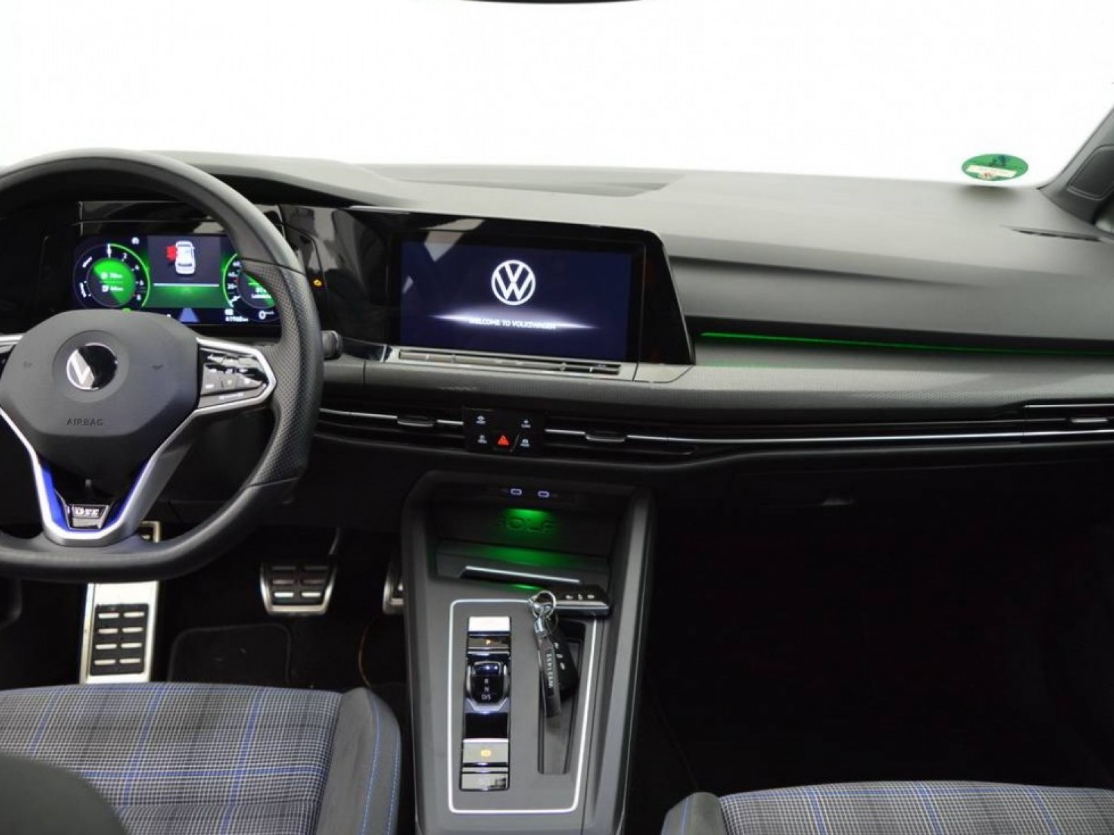 VOLKSWAGEN - GOLF - #182696 - 29