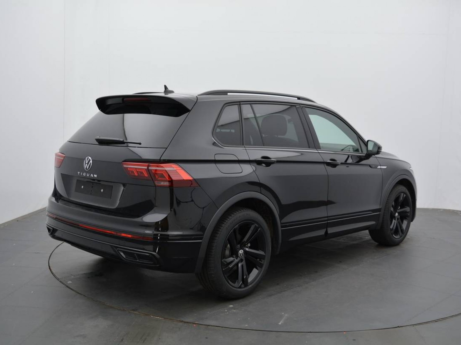 VOLKSWAGEN - TIGUAN - #183131 - 3