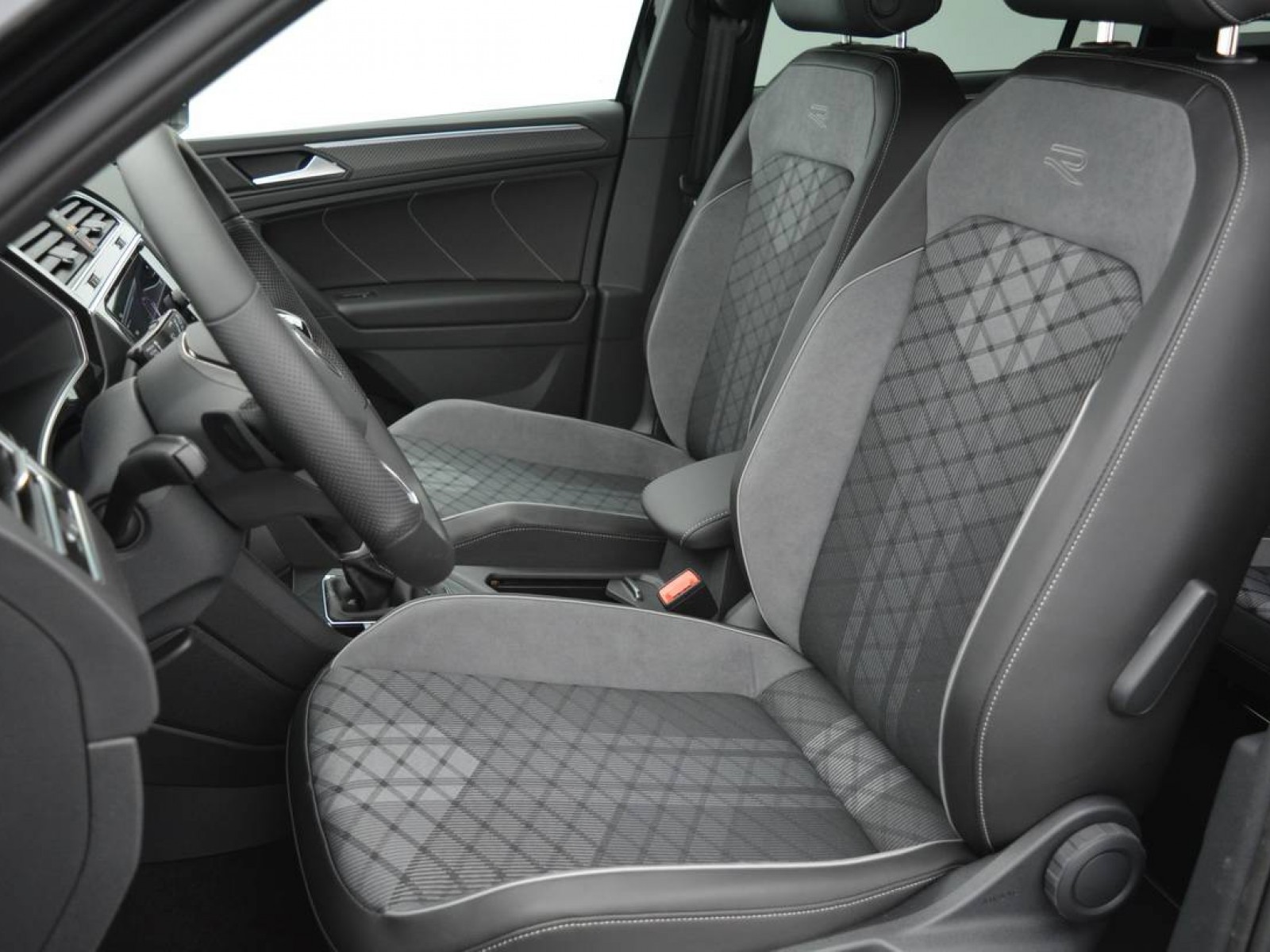 VOLKSWAGEN - TIGUAN - #183131 - 7