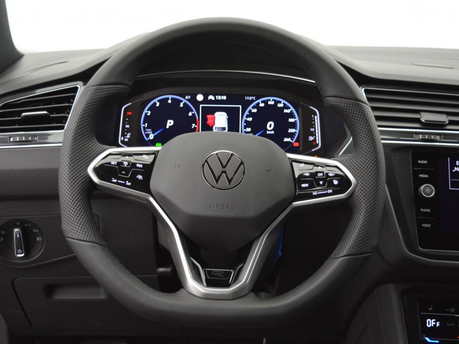 VOLKSWAGEN - TIGUAN - #183131 - 10