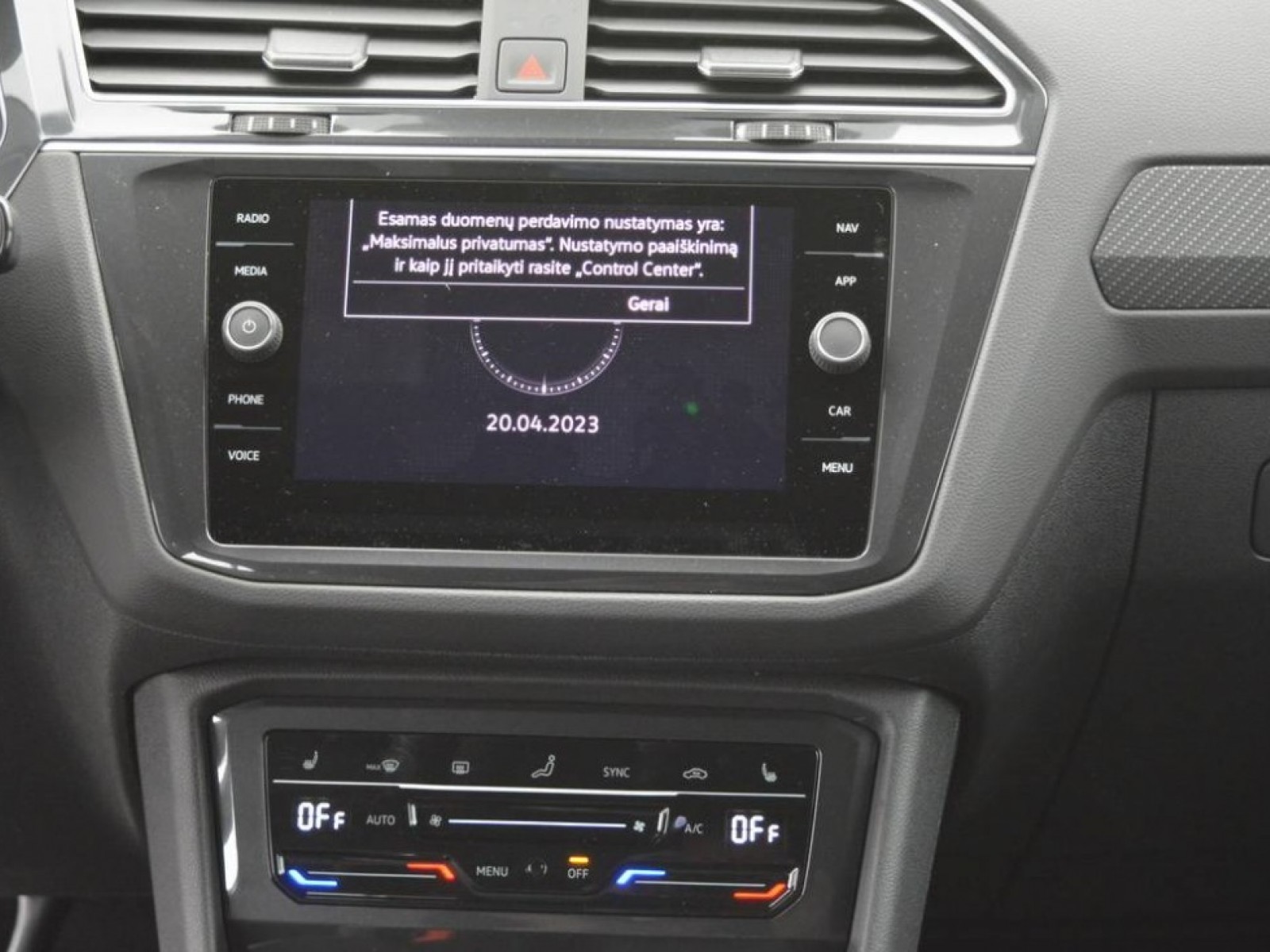 VOLKSWAGEN - TIGUAN - #183131 - 26