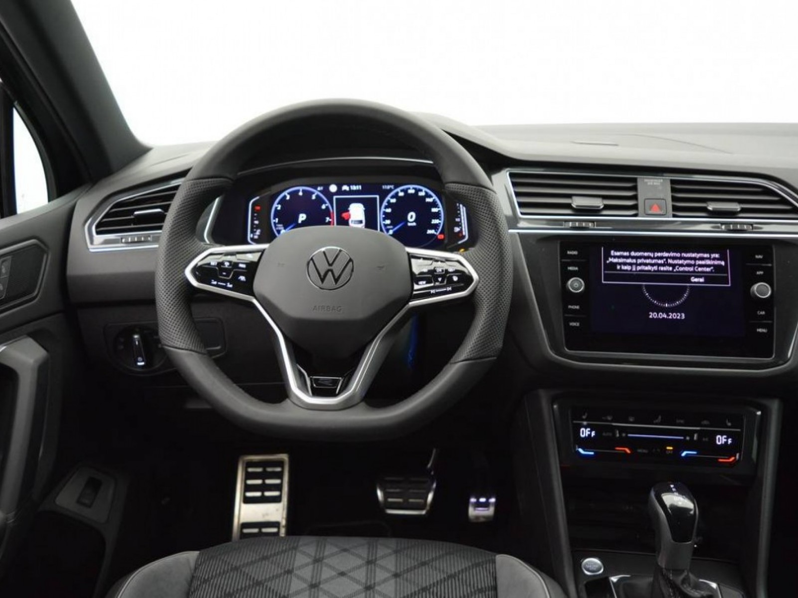 VOLKSWAGEN - TIGUAN - #183131 - 24