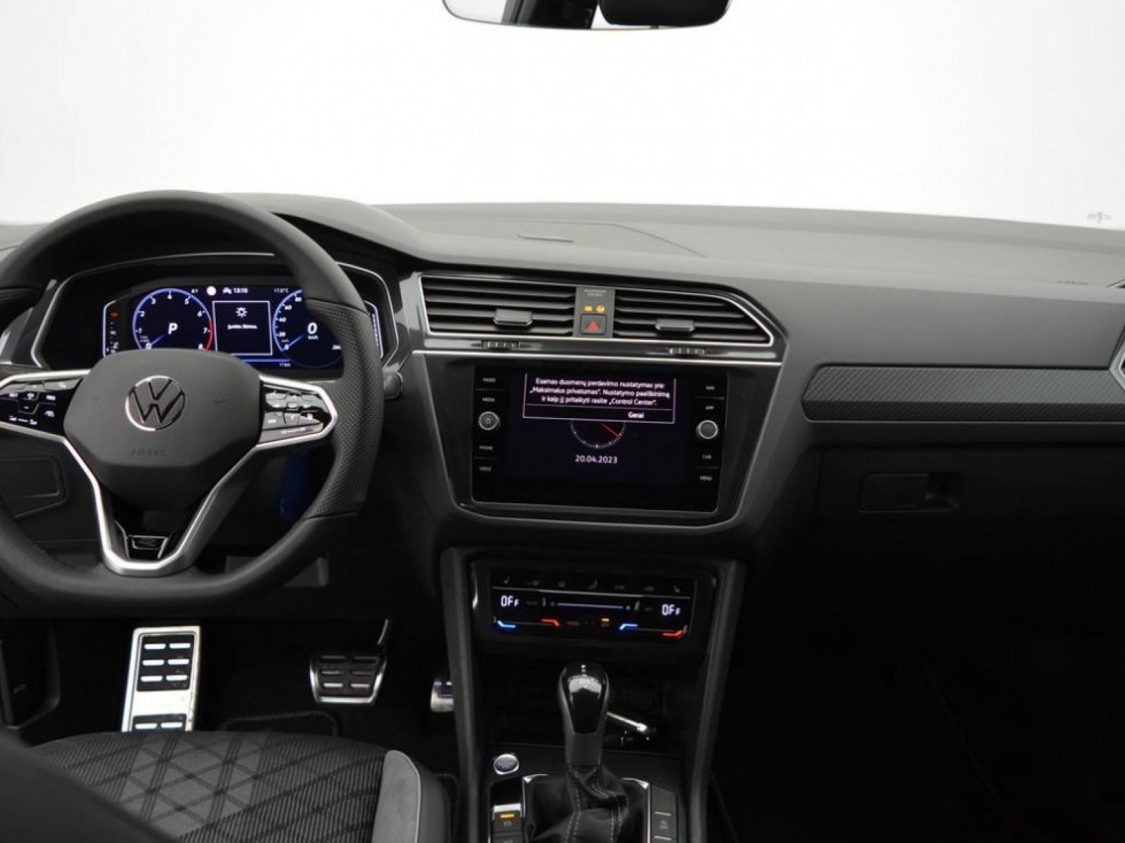 VOLKSWAGEN - TIGUAN - #183131 - 29