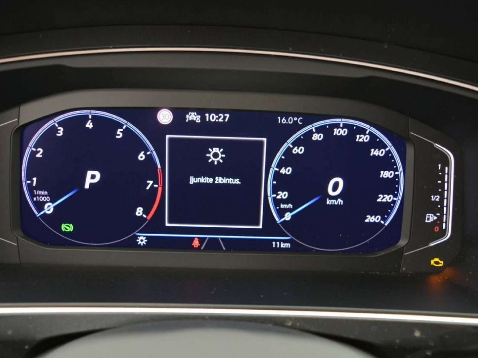 VOLKSWAGEN - TIGUAN - #183133 - 27