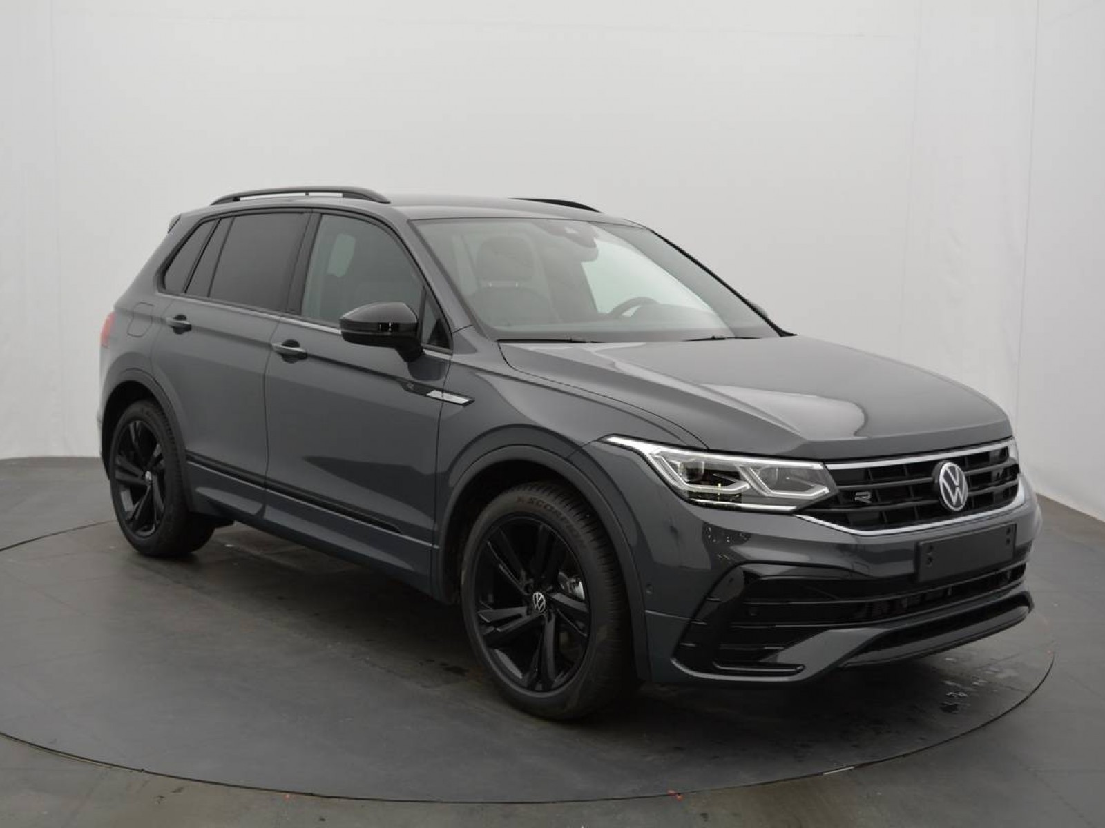 VOLKSWAGEN - TIGUAN - #183133 - 1