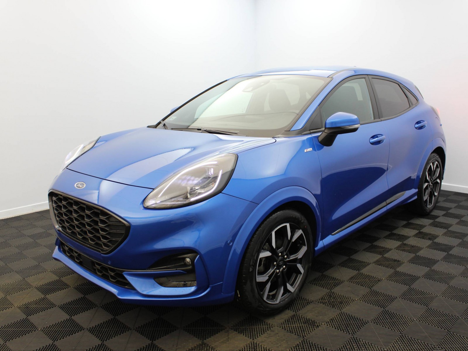 FORD - PUMA - #183028 - 0
