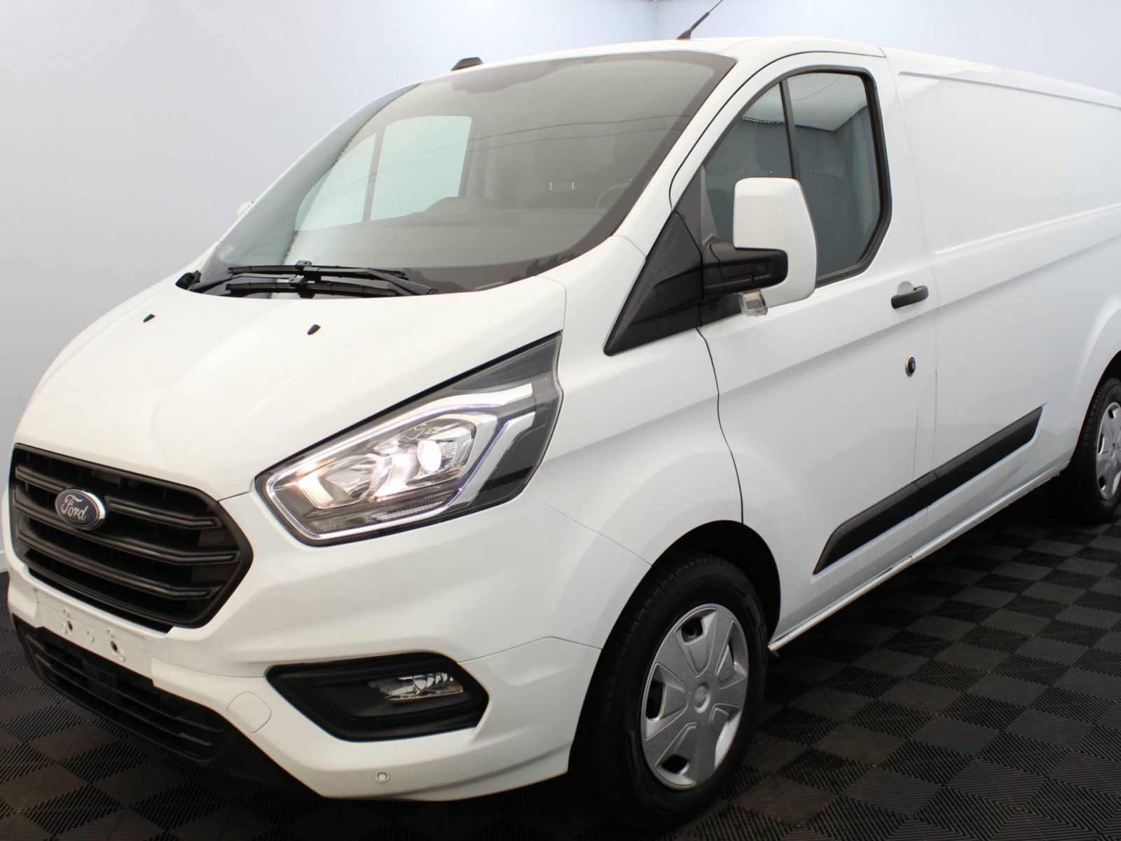 FORD - TRANSIT CUSTOM FOURGON - #183040 - 16