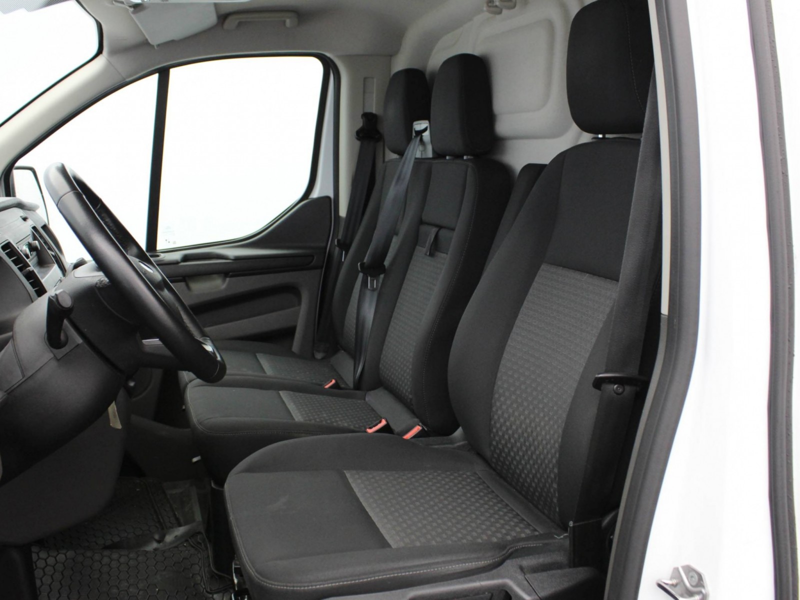 FORD - TRANSIT CUSTOM FOURGON - #183040 - 23