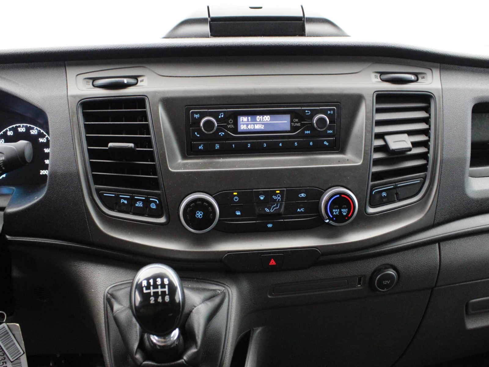 FORD - TRANSIT CUSTOM FOURGON - #183040 - 27