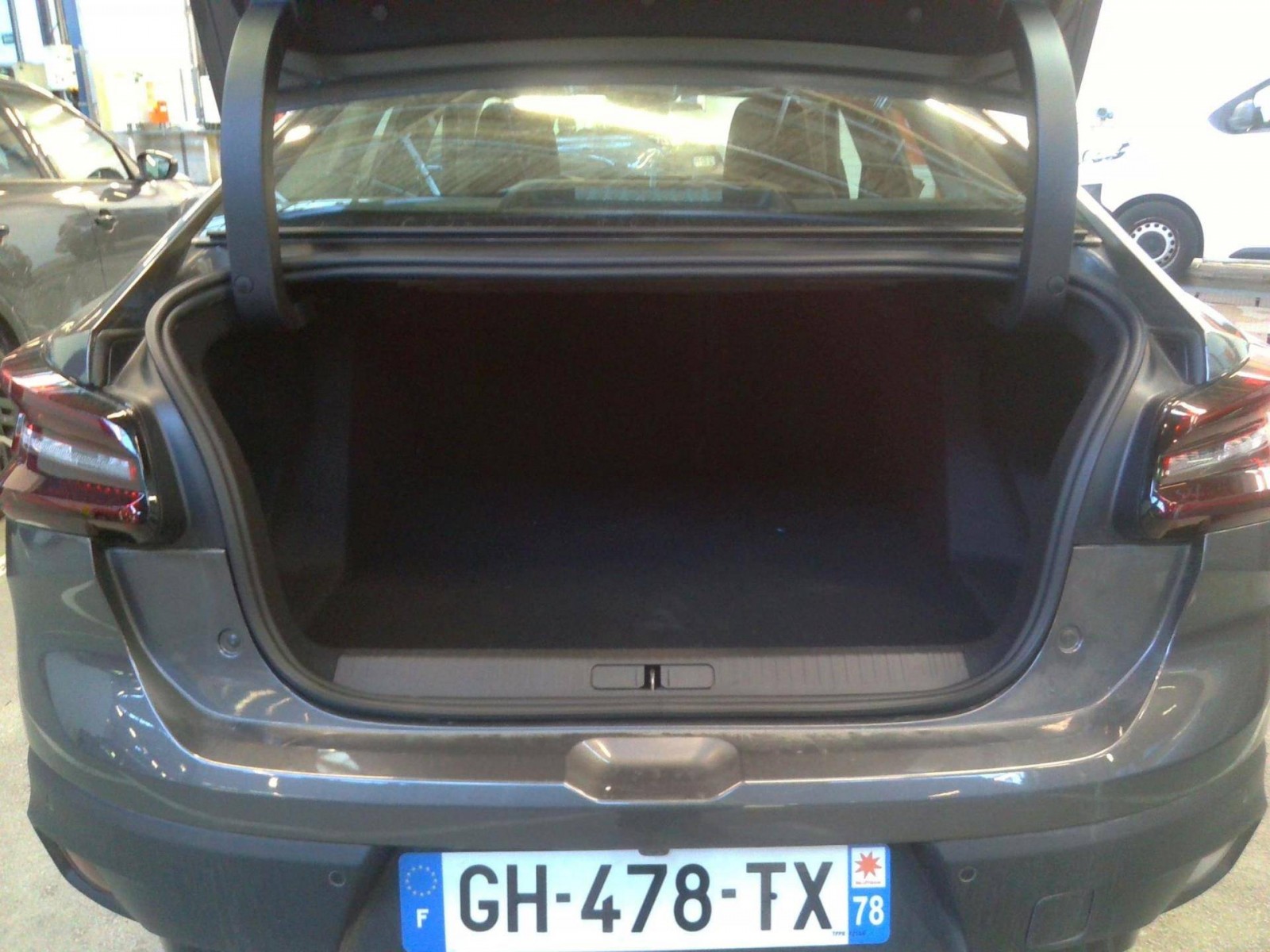 CITROEN - C4 X - #183631 - 3