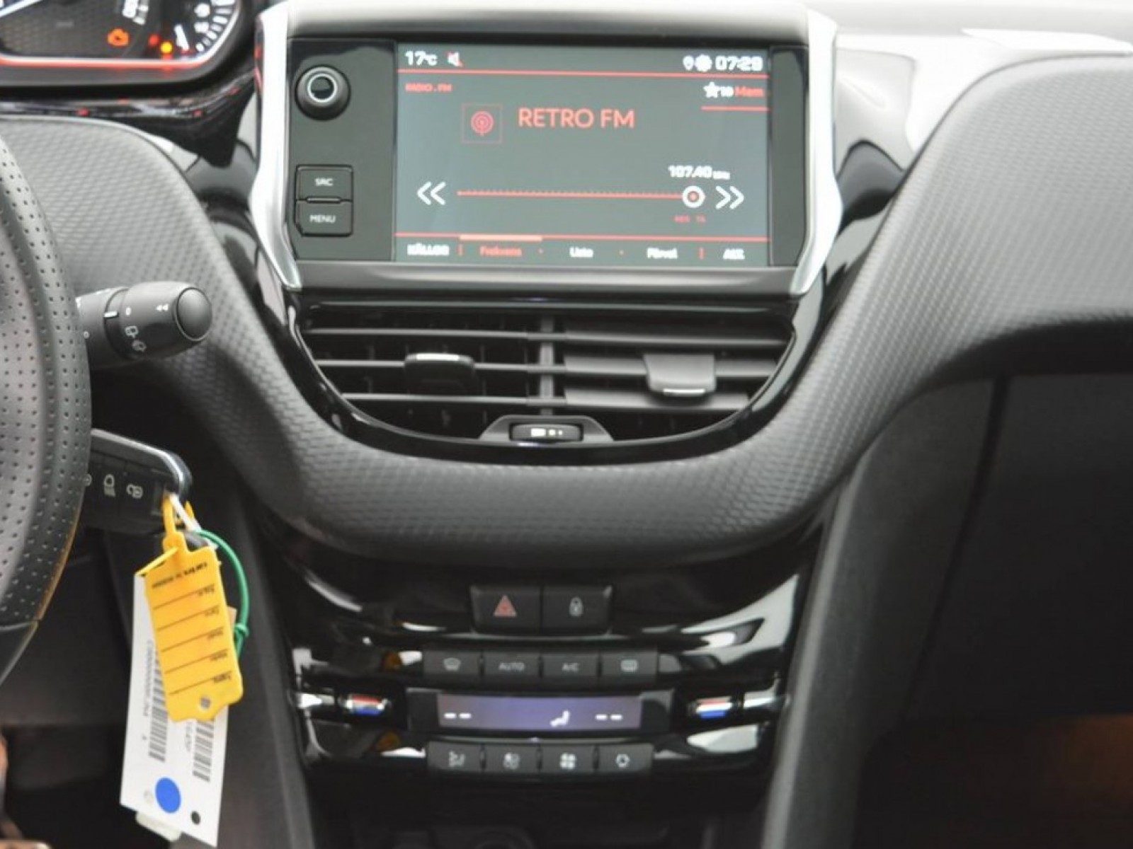 PEUGEOT - 2008 - #183008 - 27