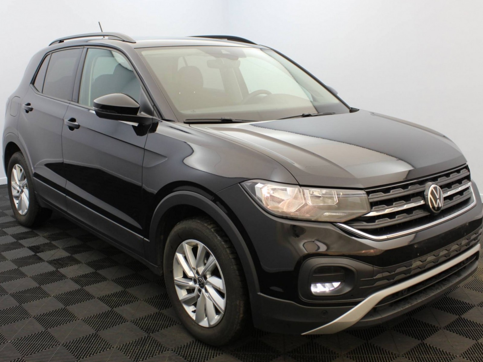 VOLKSWAGEN - T-CROSS - #182775 - 17