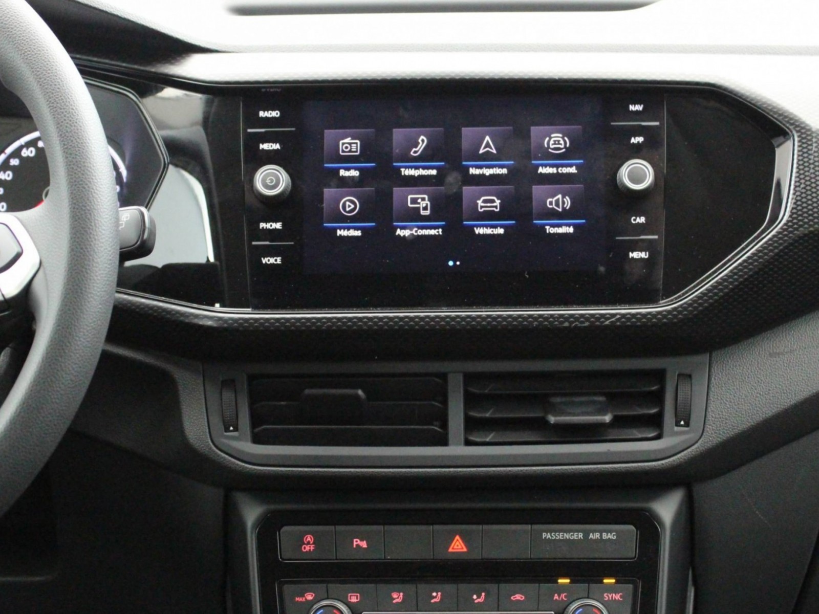 VOLKSWAGEN - T-CROSS - #182775 - 30