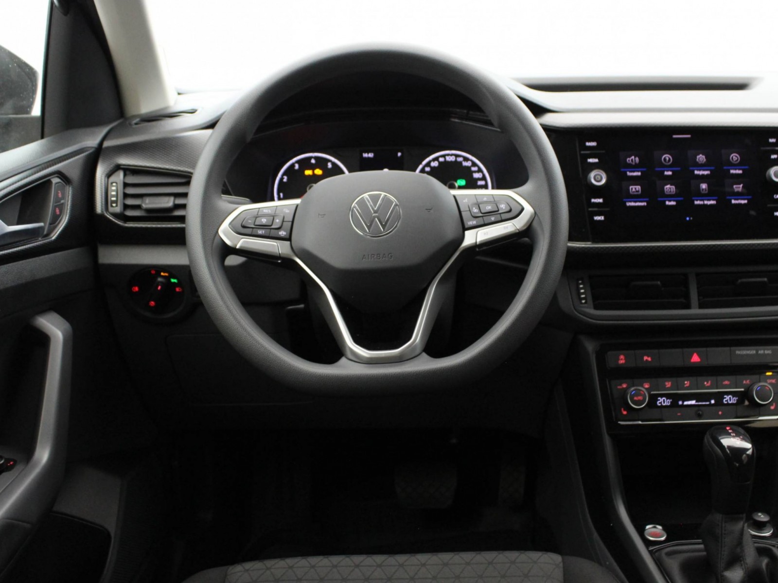 VOLKSWAGEN - T-CROSS - #182785 - 24