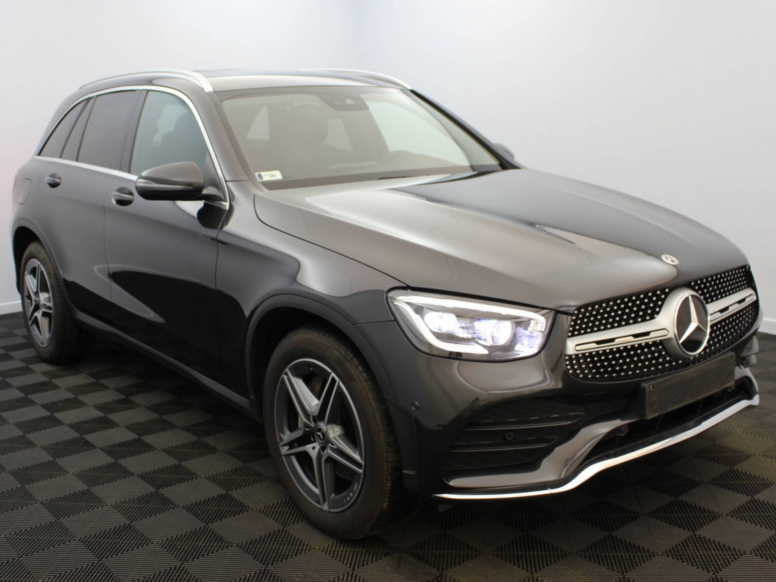 MERCEDES - GLC - #183114 - 16